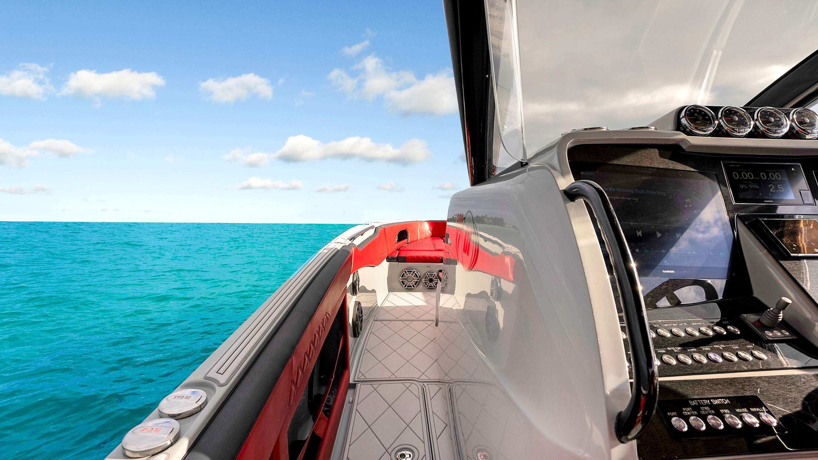 Yacht Photo 14