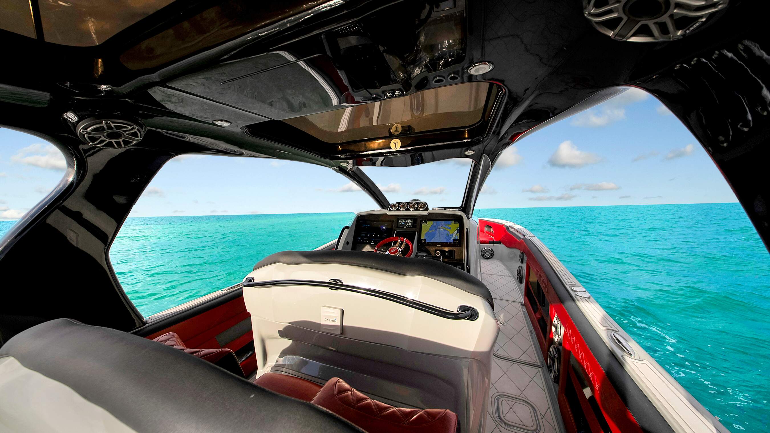 Yacht Photo 17