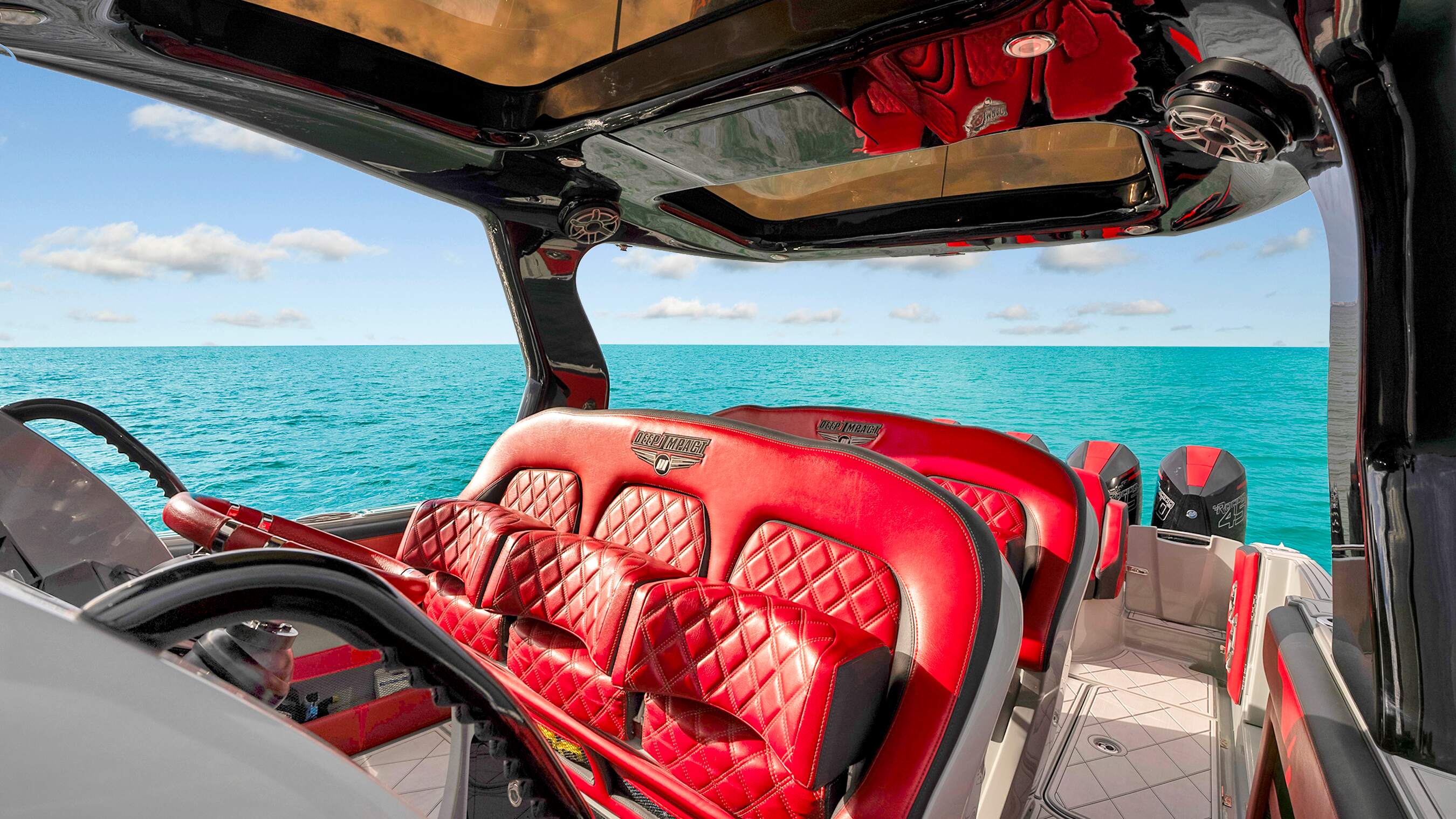 Yacht Photo 18