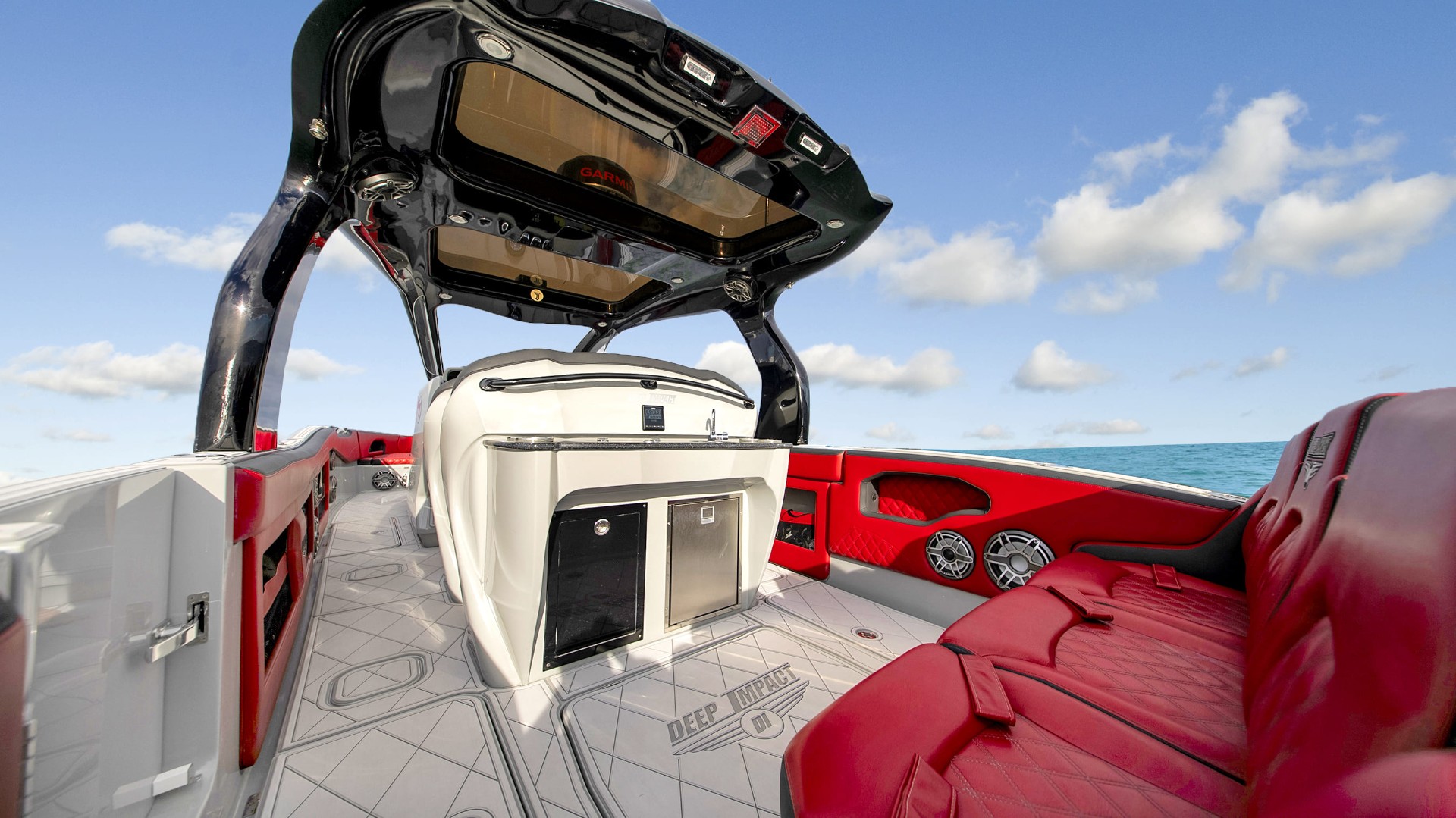 Yacht Photo 20
