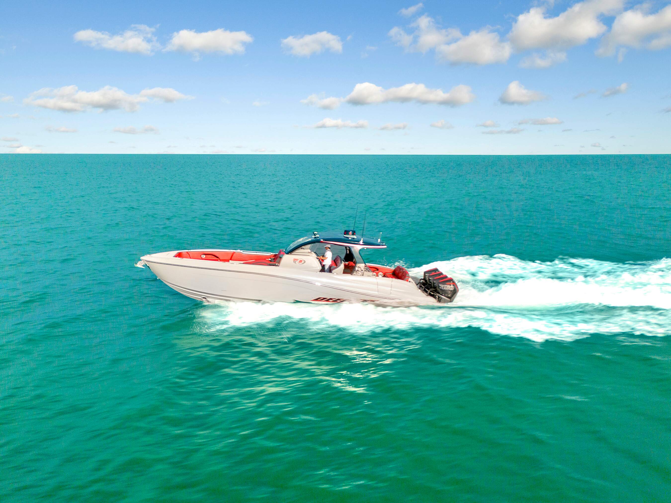Yacht Photo 23