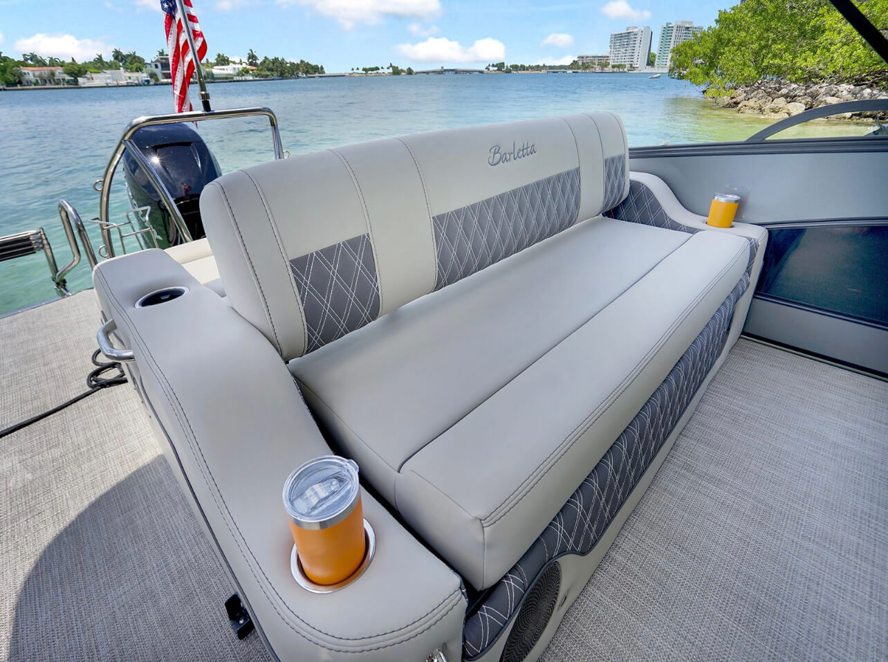 Yacht Photo 5