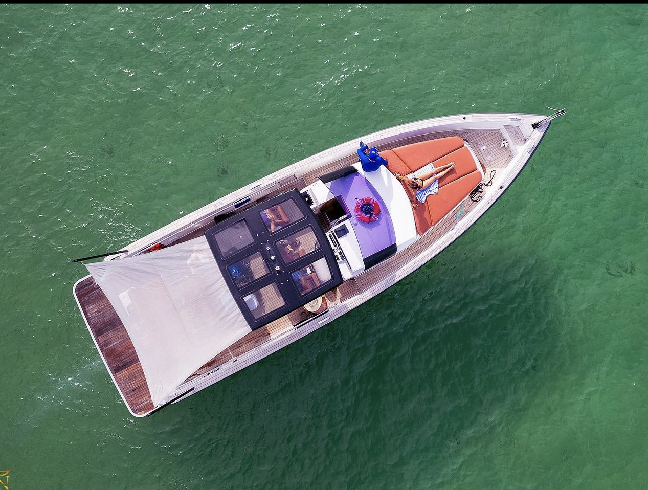 Yacht Photo 3