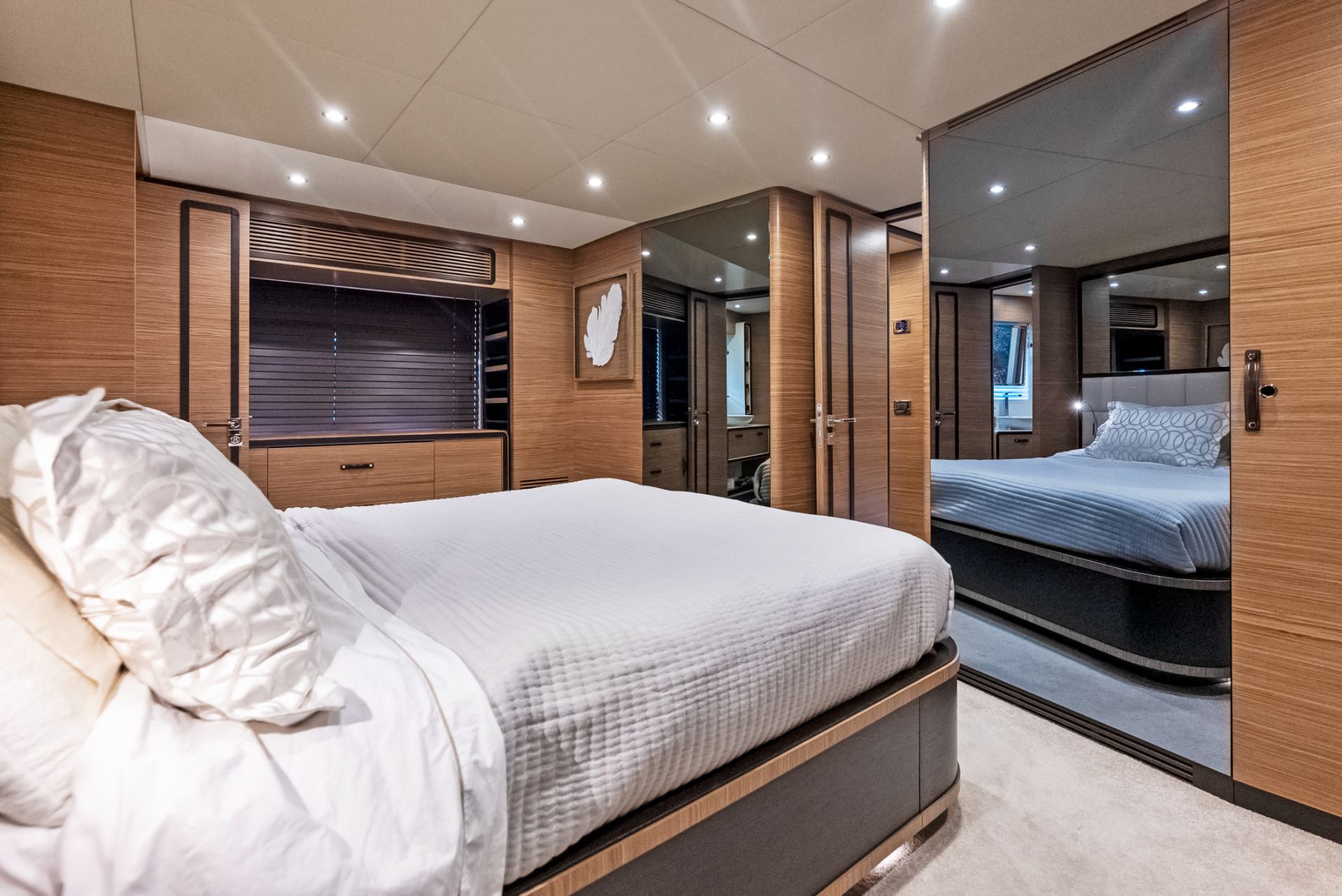 Yacht Photo 19