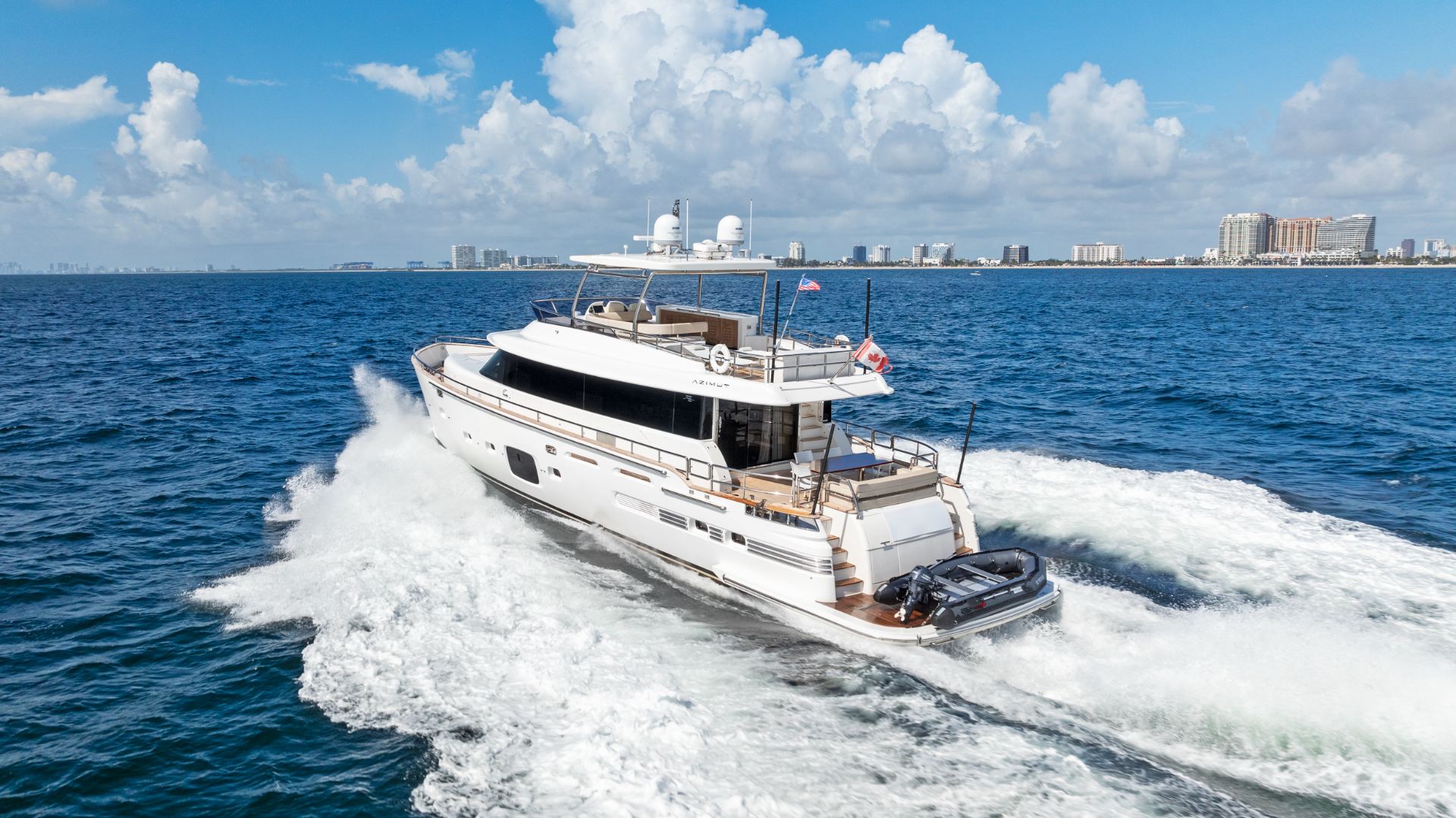 Yacht Photo 48