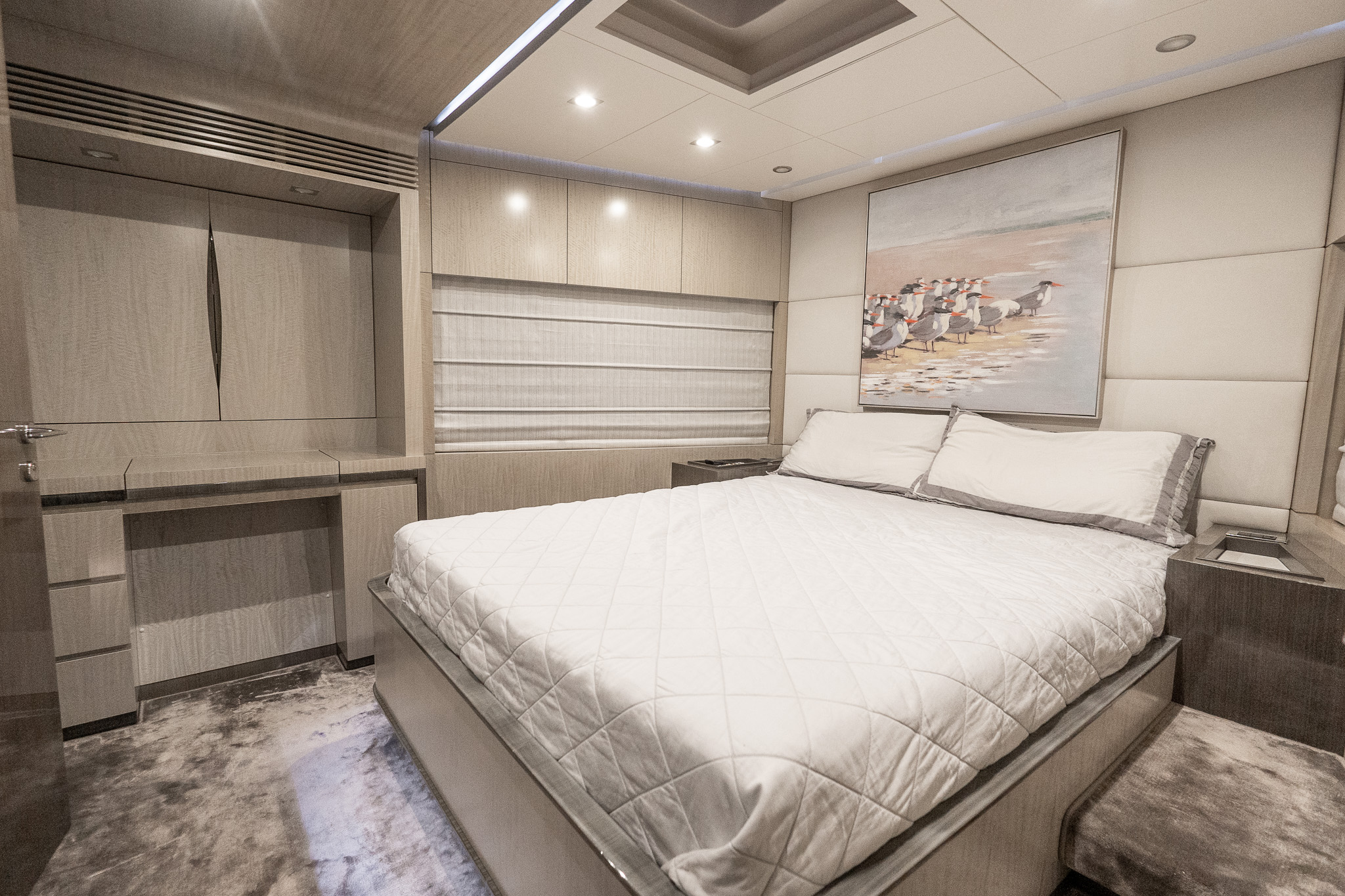 Yacht Photo 21