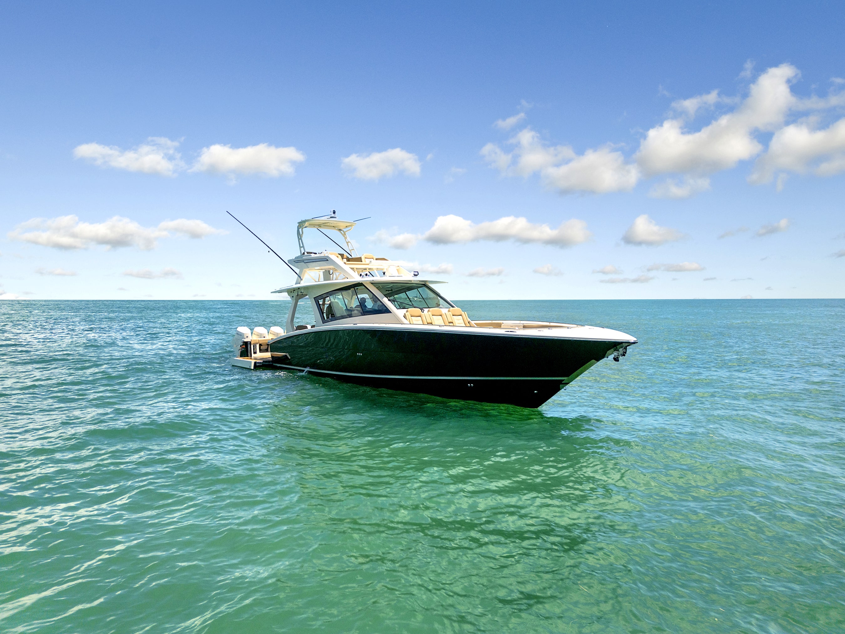 Yacht Photo 4