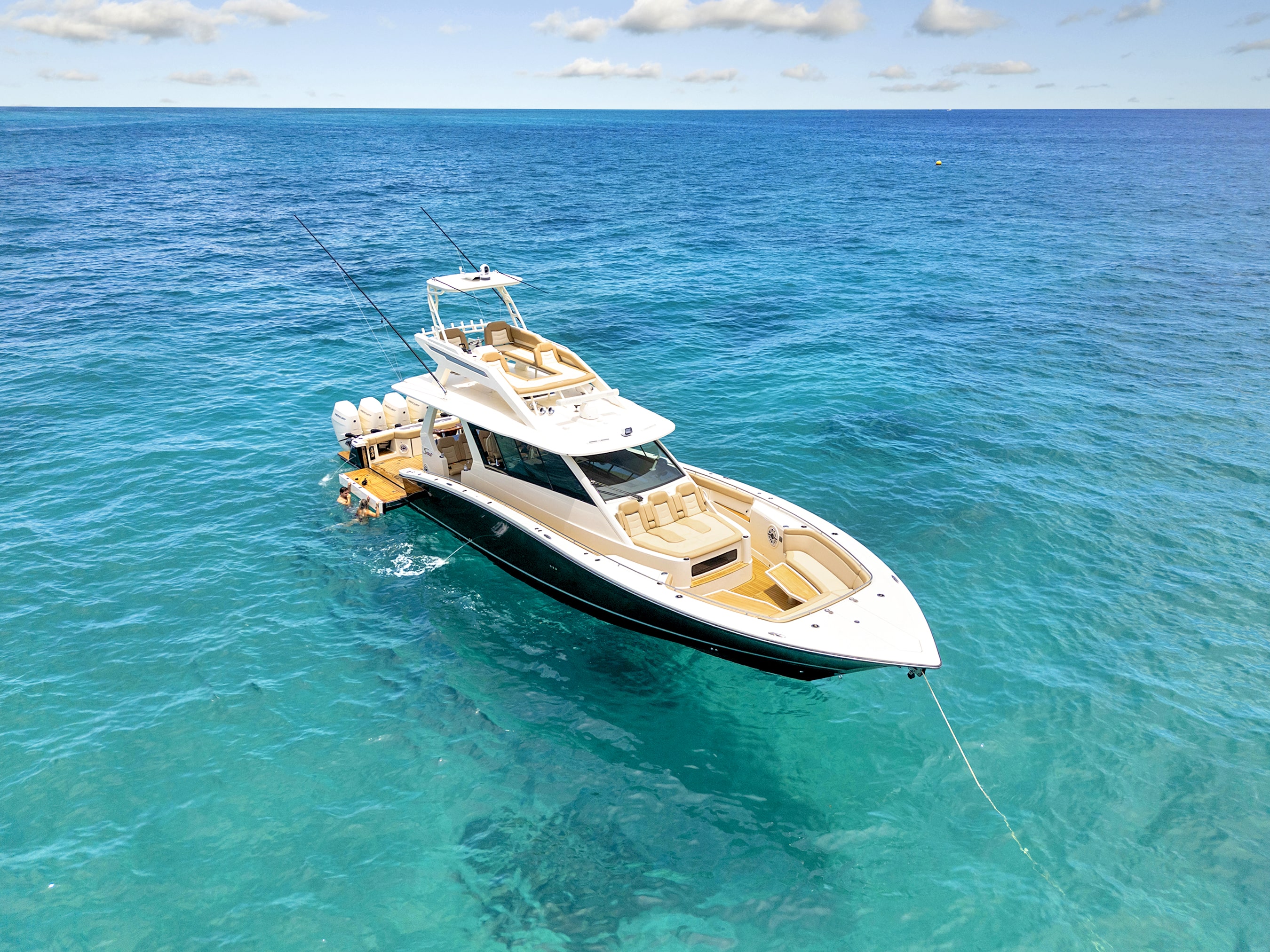 Yacht Photo 9