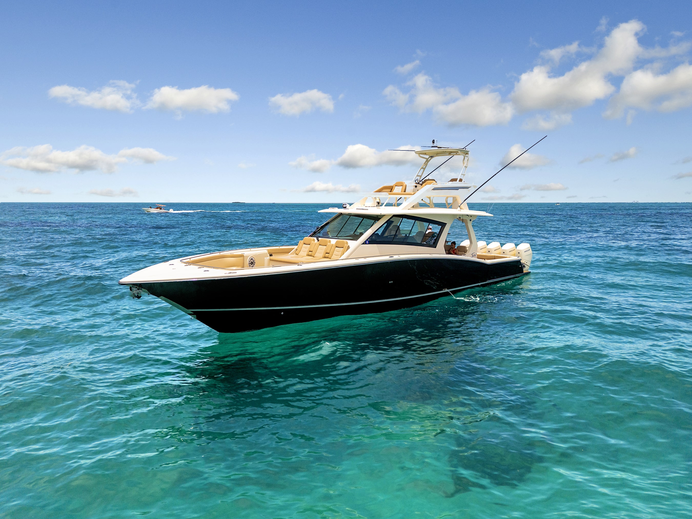 Yacht Photo 10