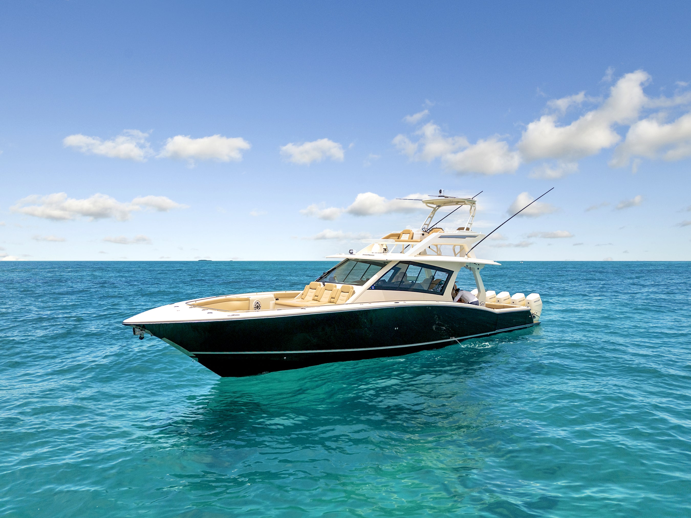 Yacht Photo 11