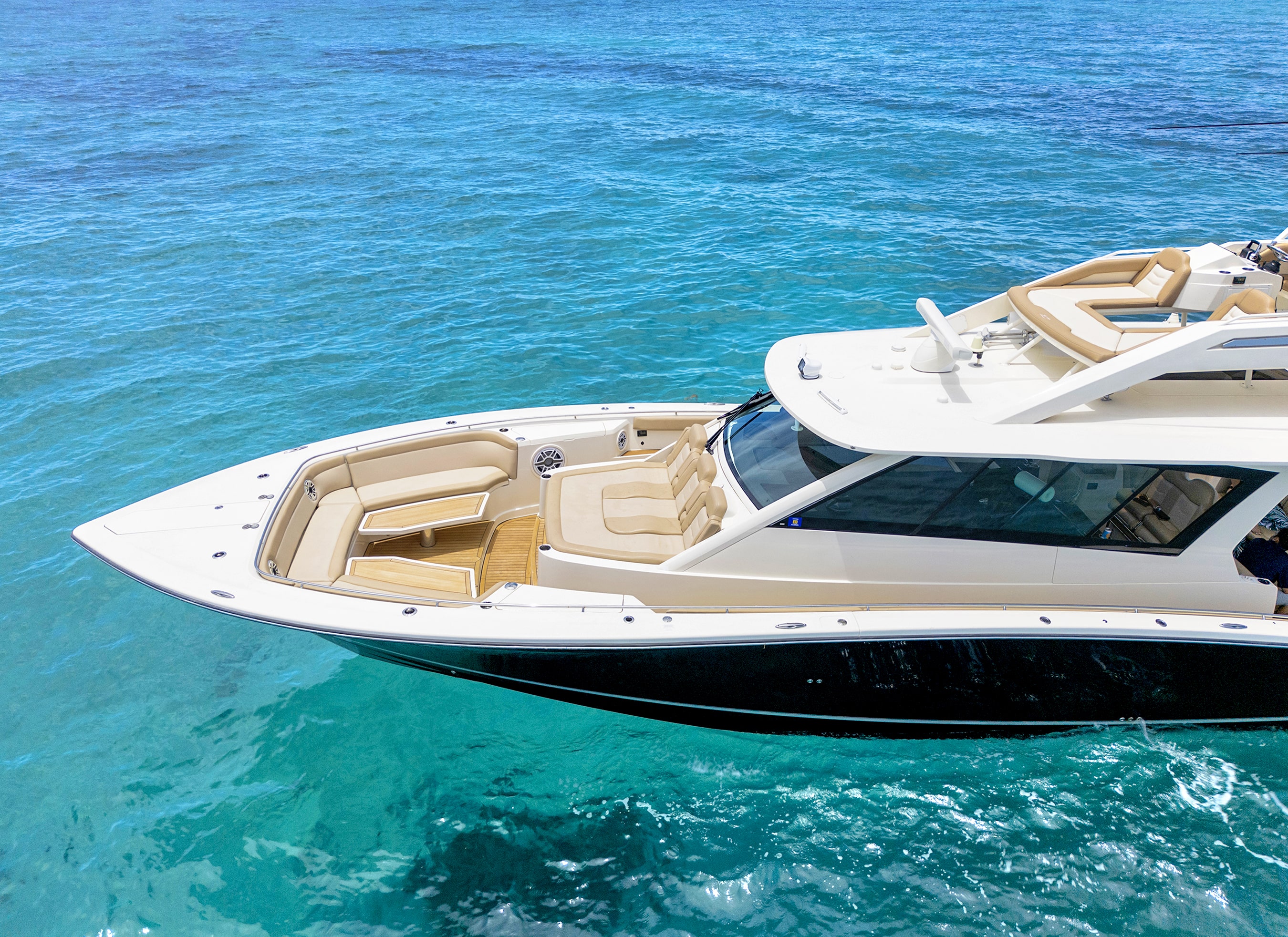 Yacht Photo 17