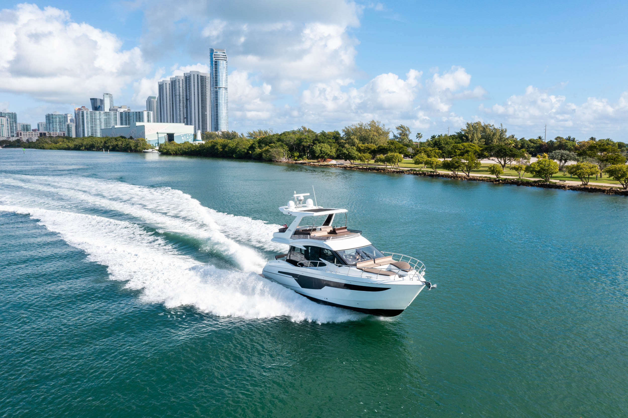 Day Charter Image