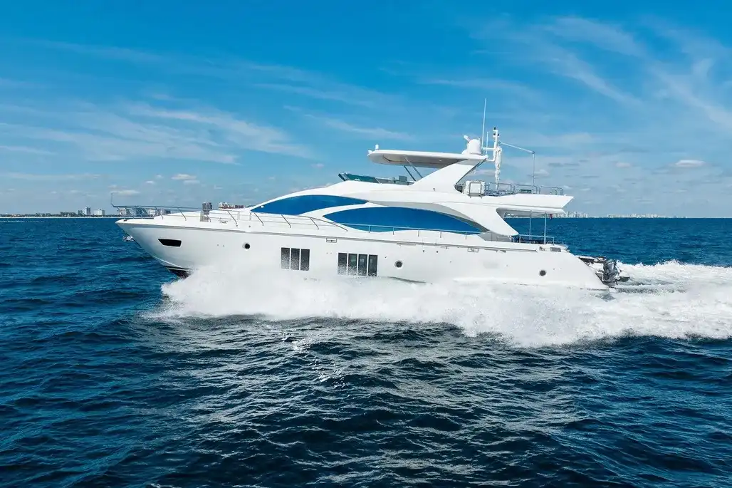 Yacht Photo 2