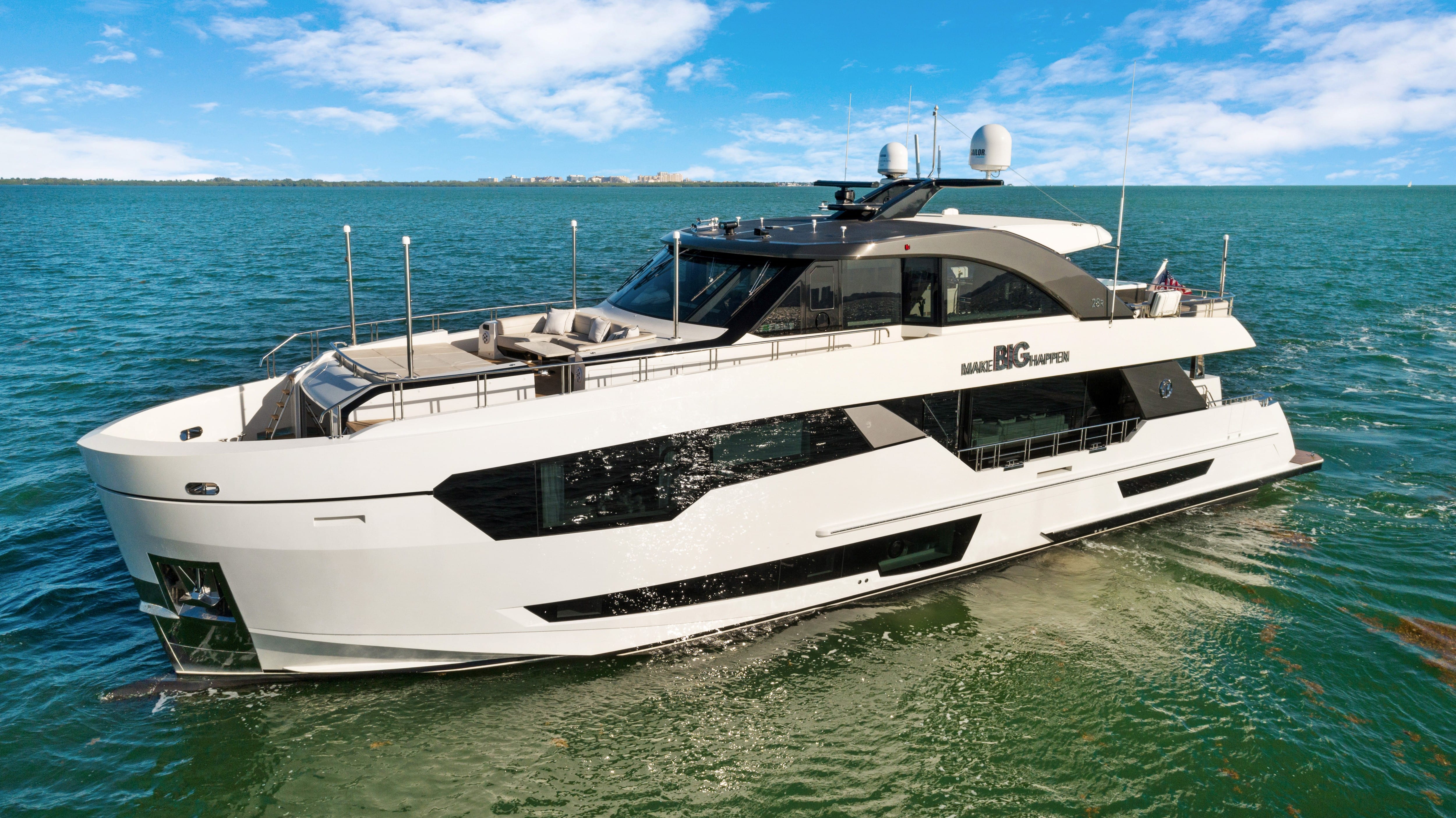 Yacht Photo 48