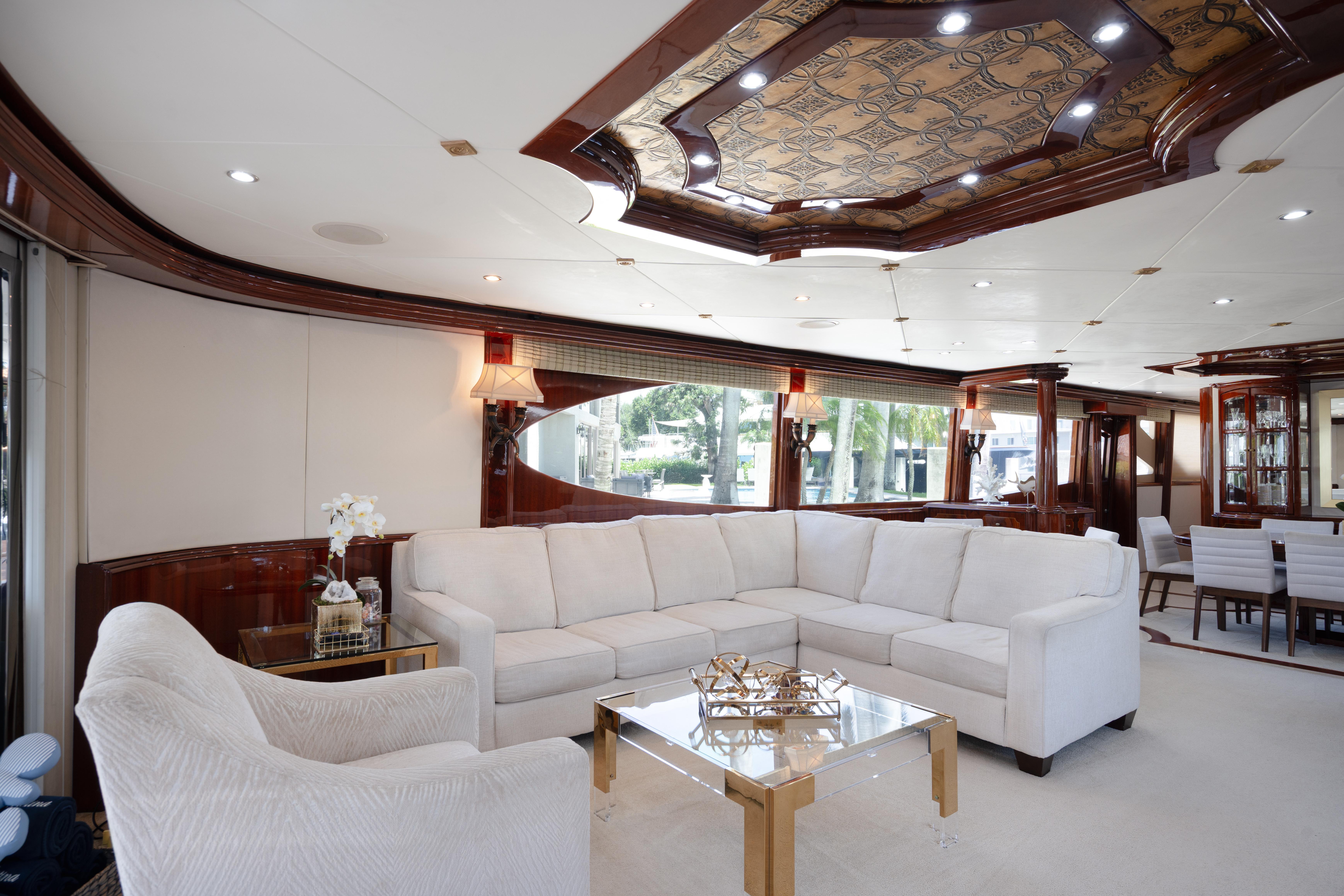 Yacht Photo 2