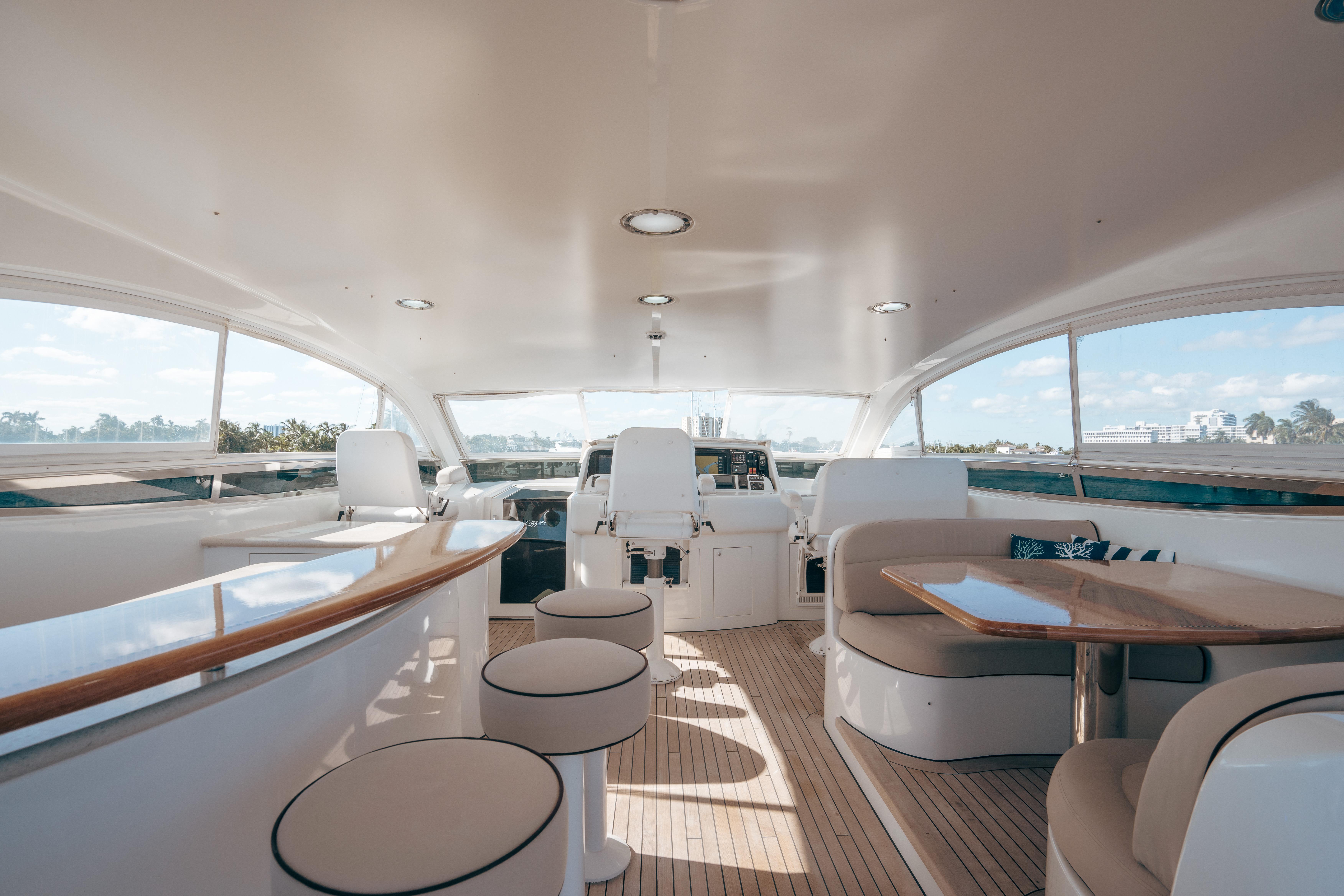 Yacht Photo 44