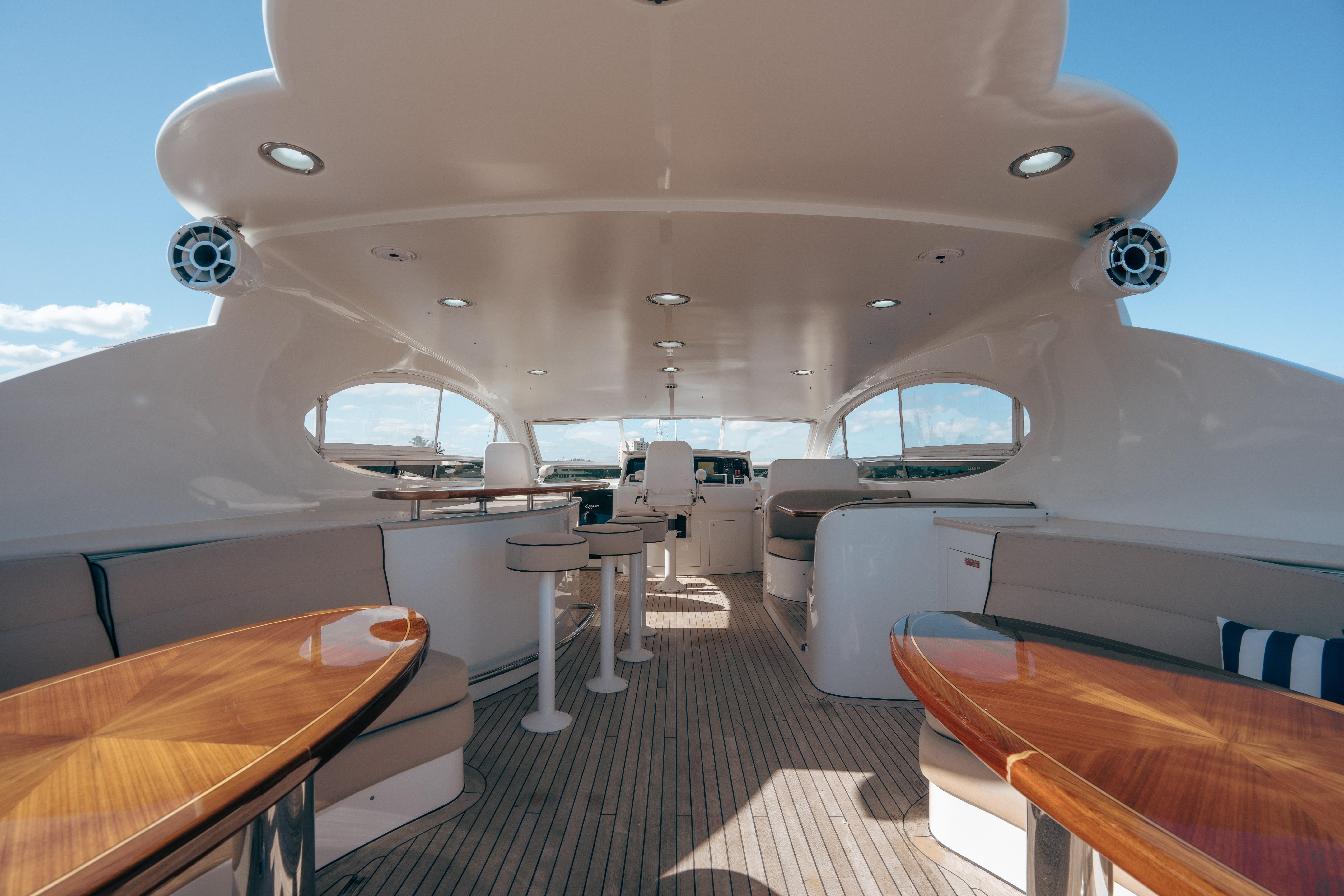 Yacht Photo 48