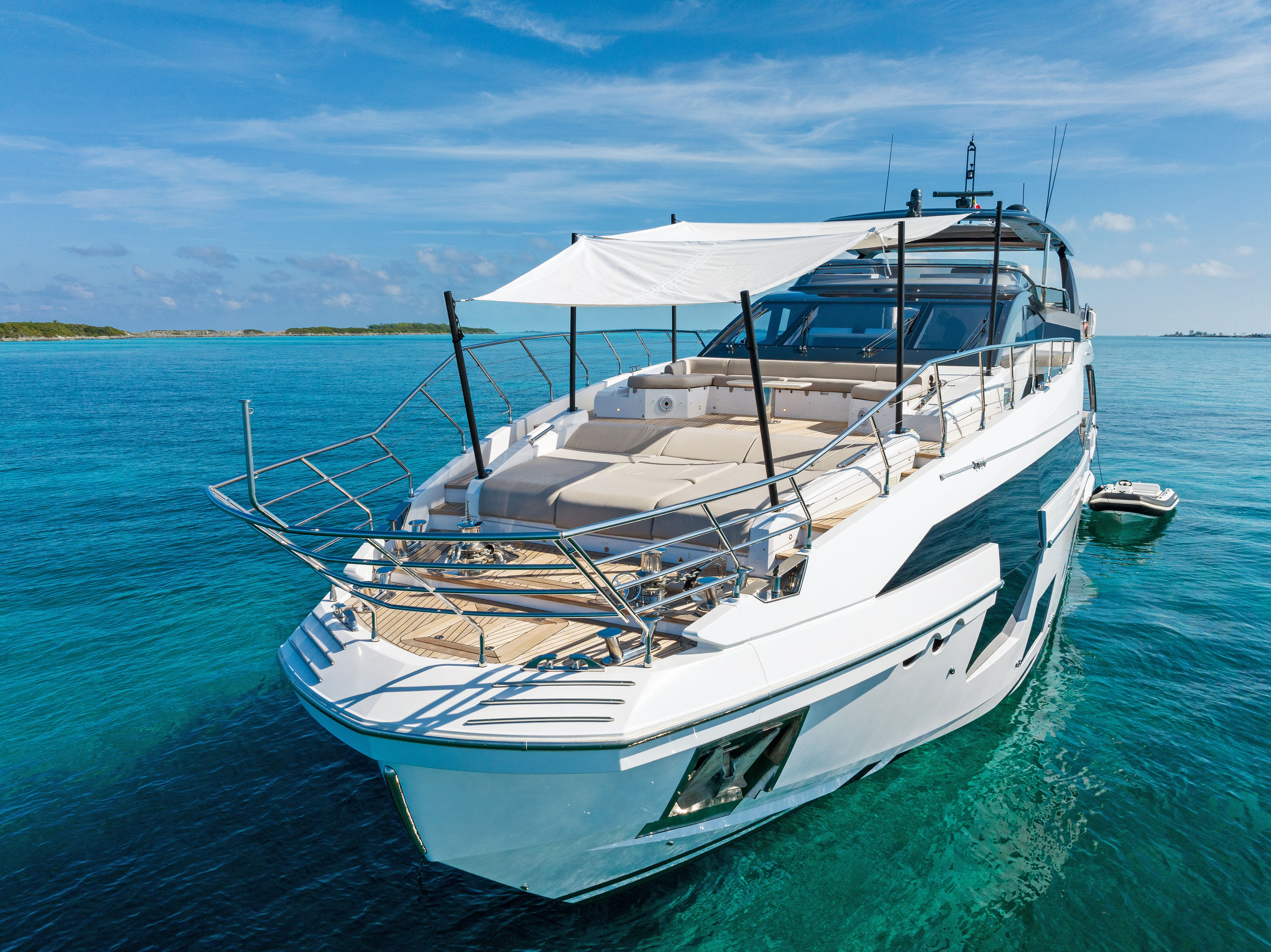 Yacht Photo 10
