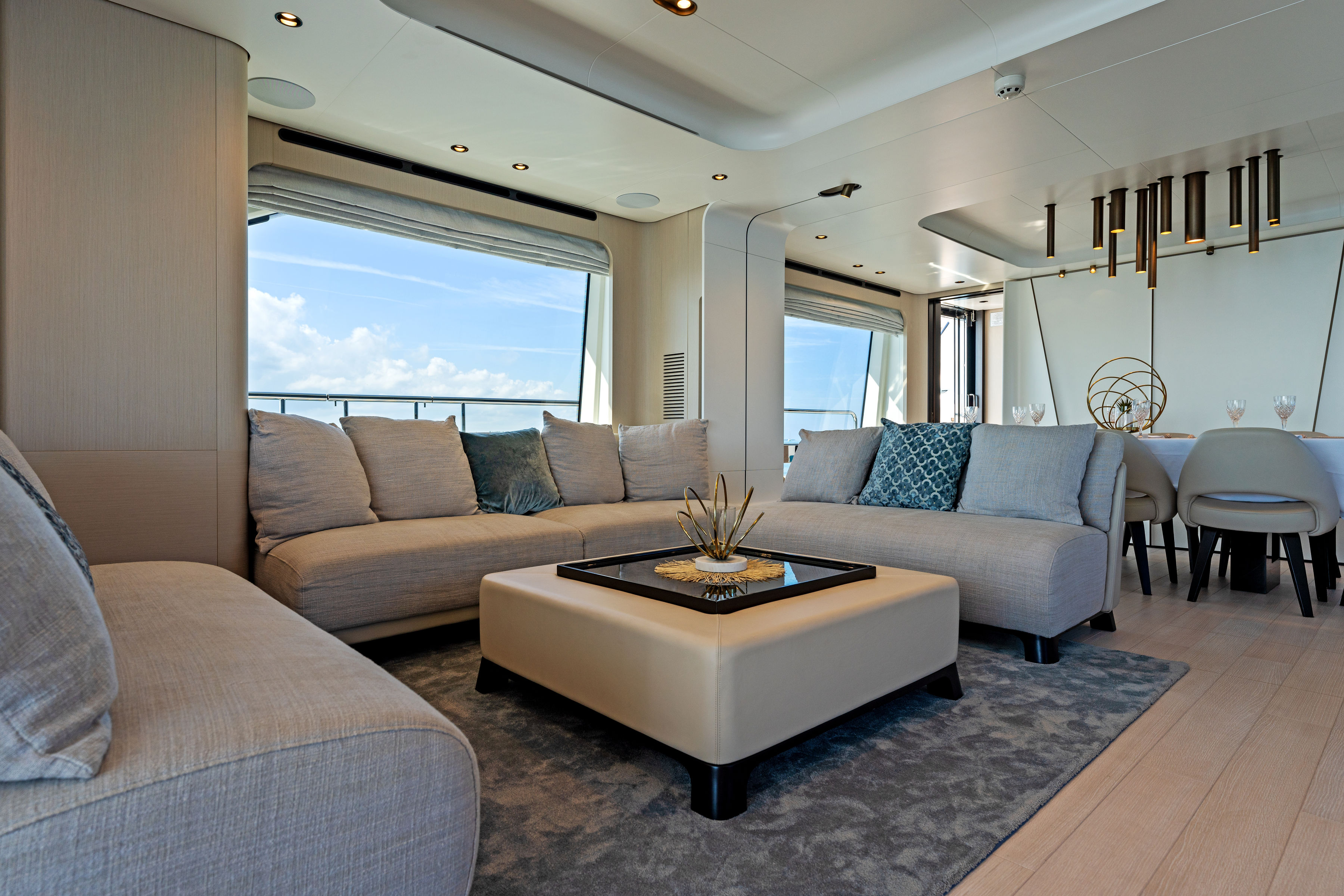 Yacht Photo 25