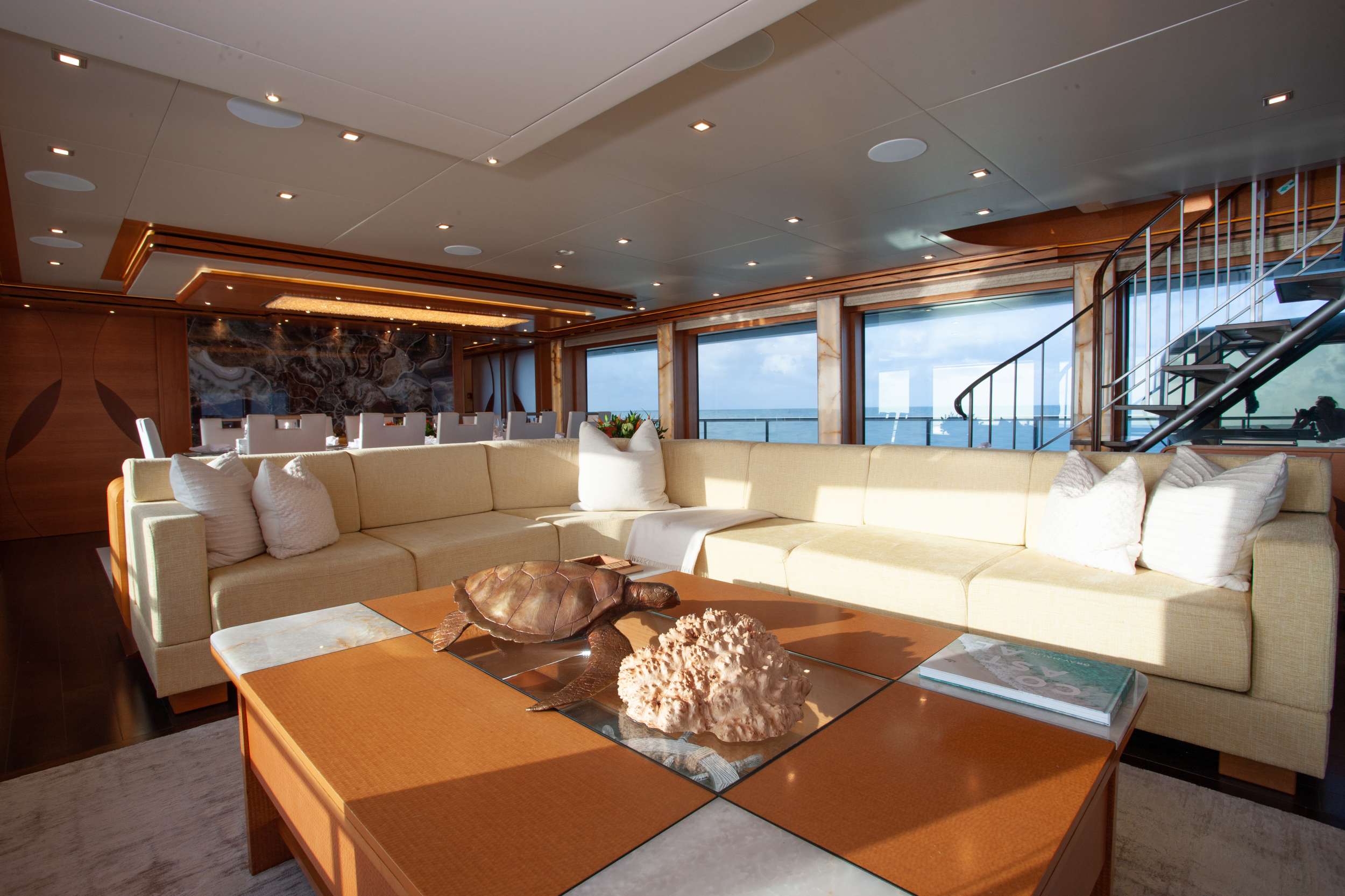 Yacht Photo 19