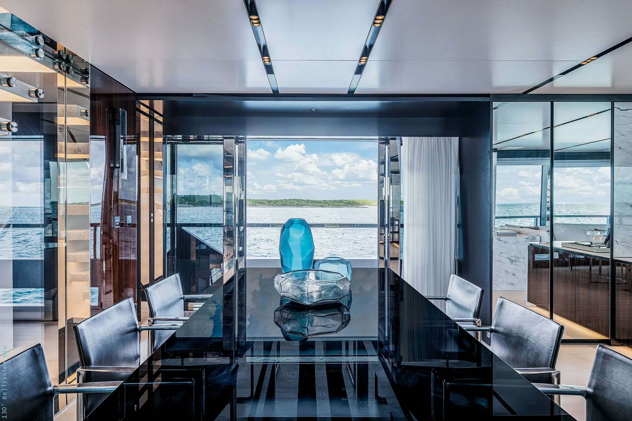 Yacht Photo 18