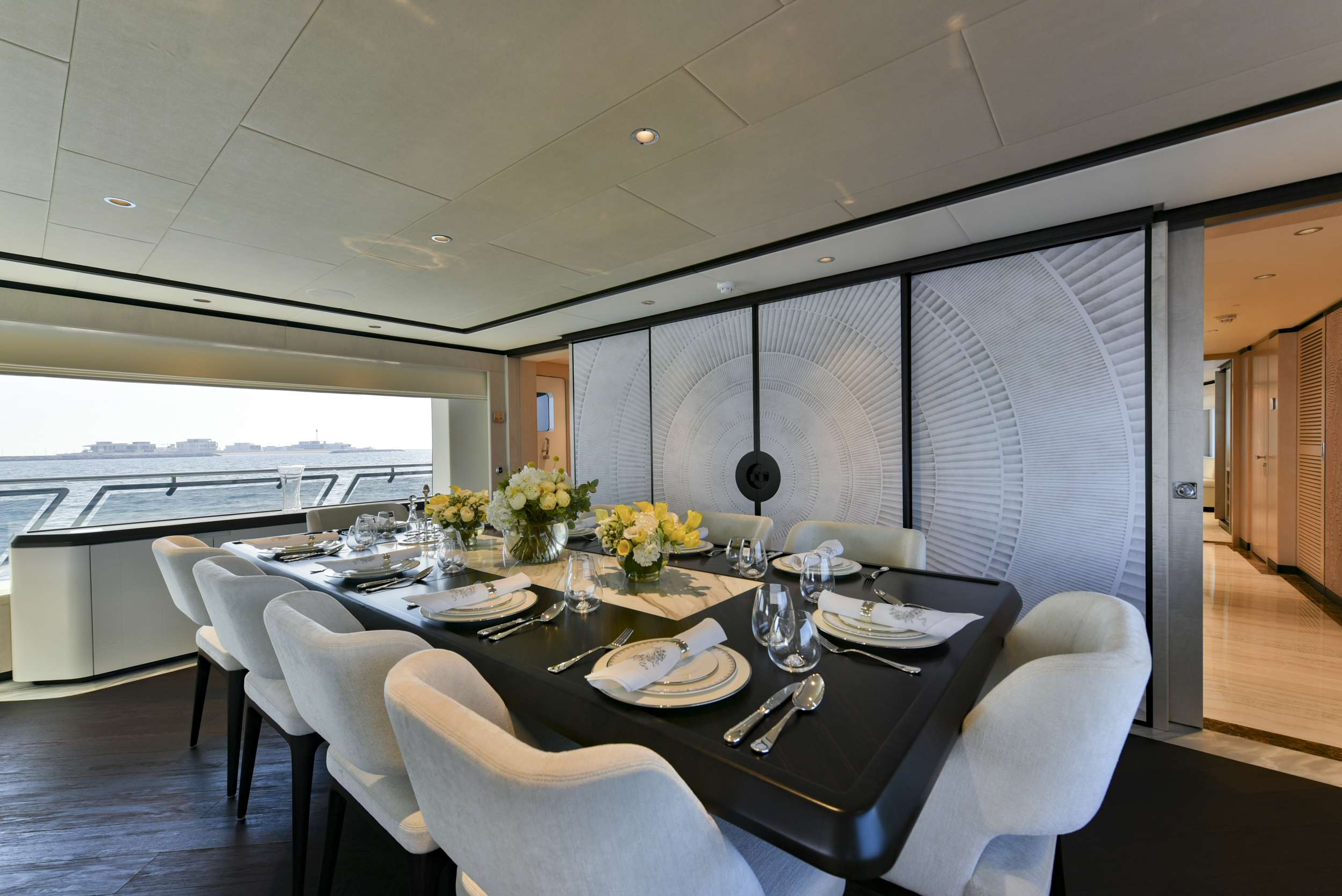 Yacht Photo 3