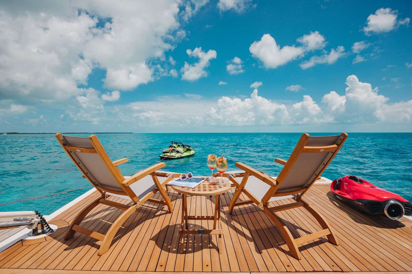 Yacht Photo 6