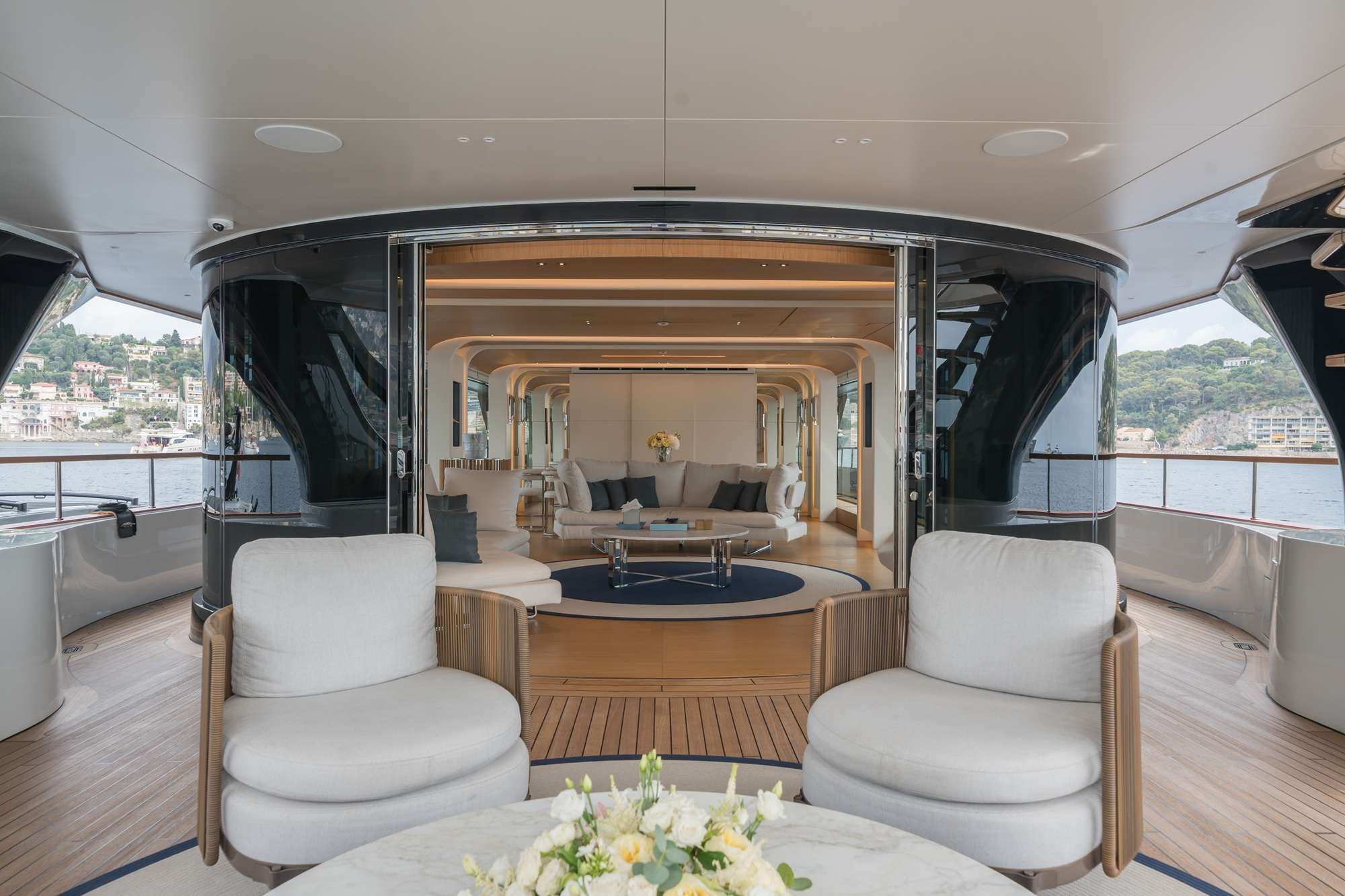 Yacht Photo 7