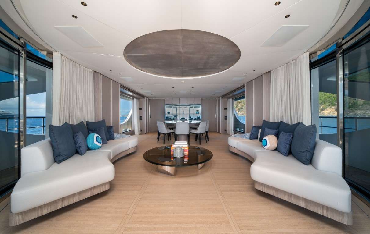 Yacht Photo 19