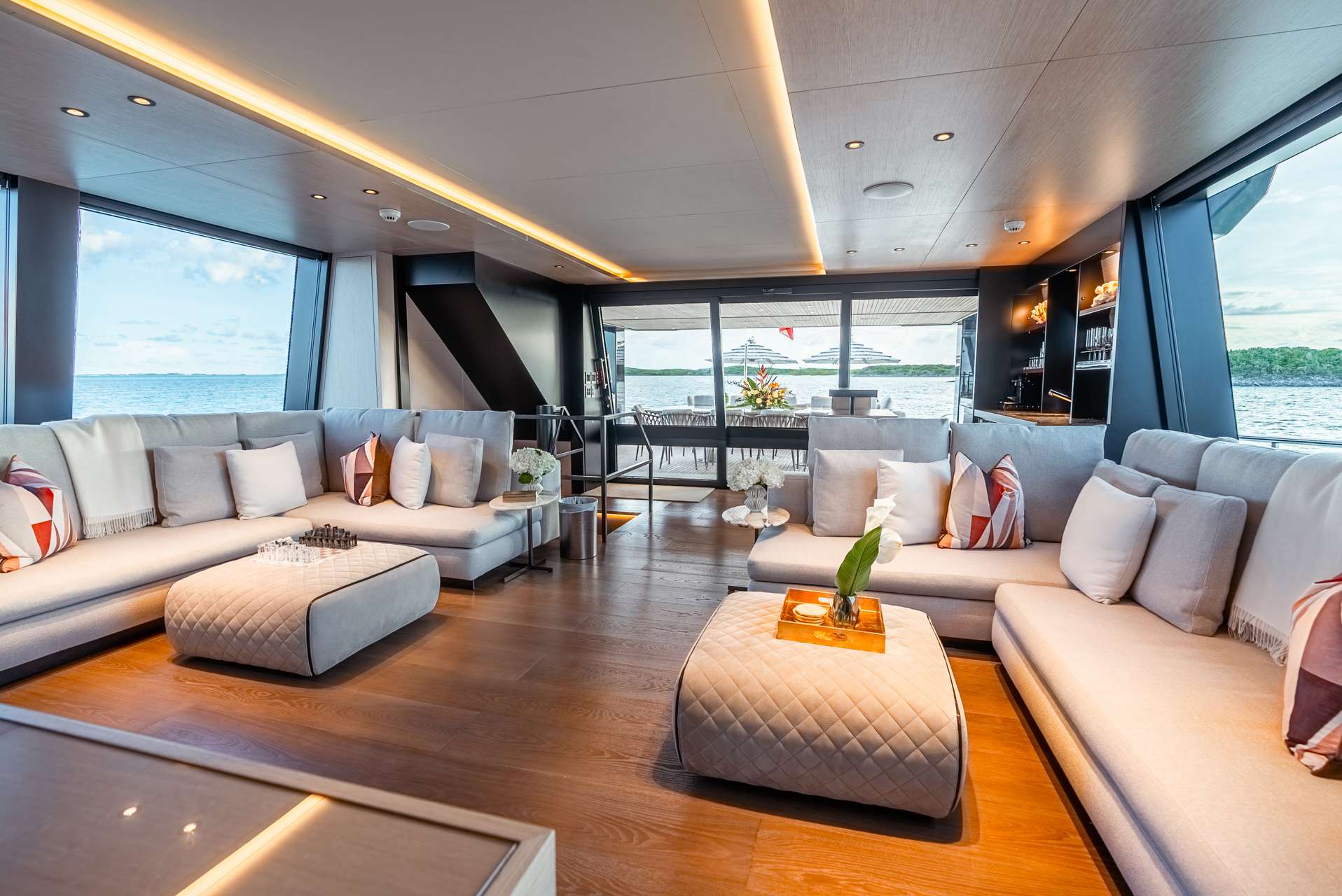 Yacht Photo 2