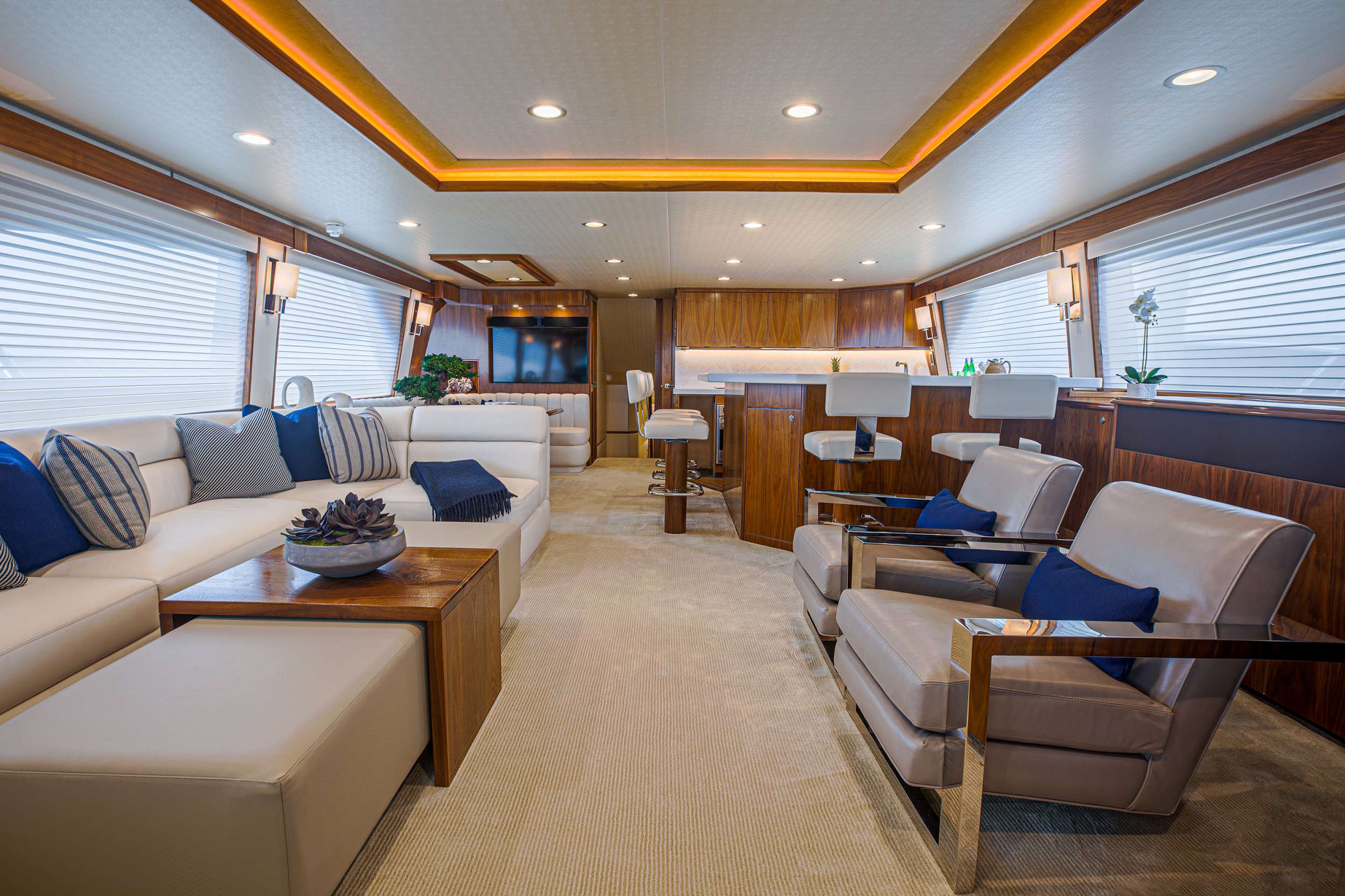 Yacht Photo 2