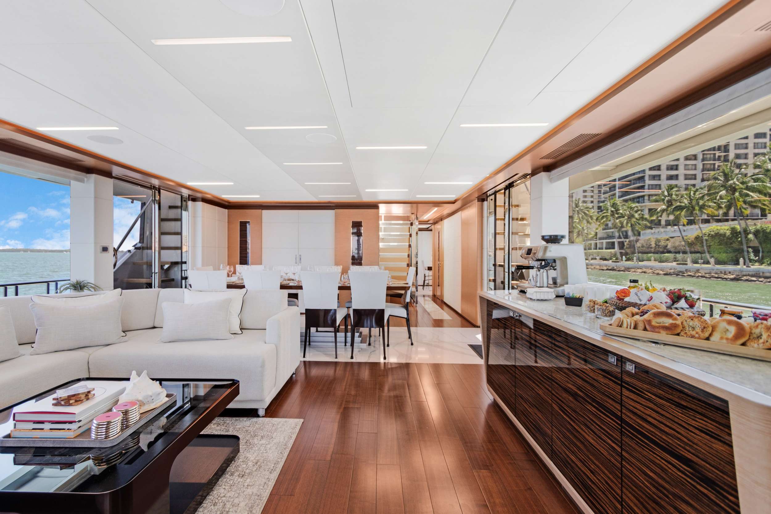 Yacht Photo 2