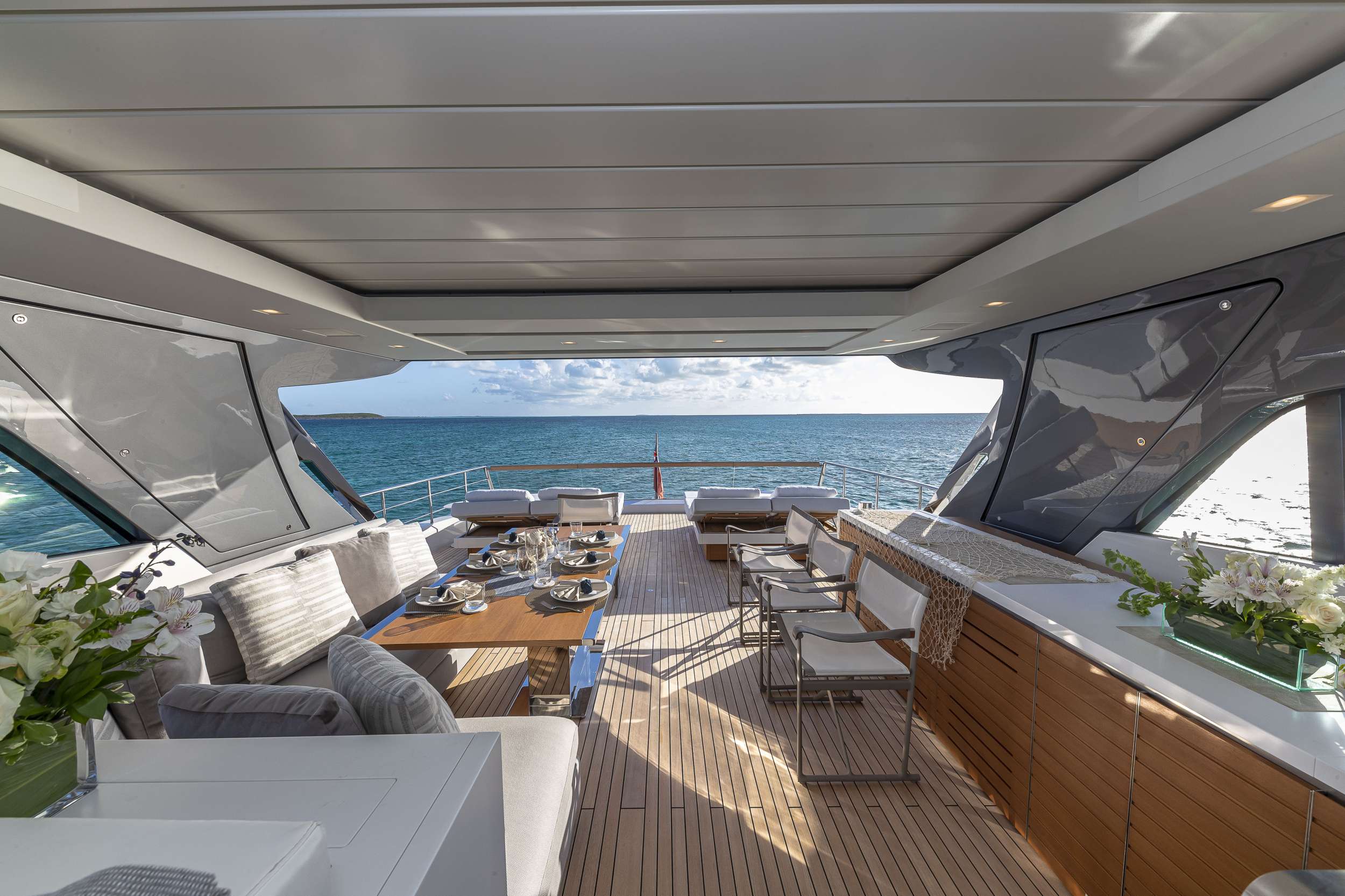 Yacht Photo 5
