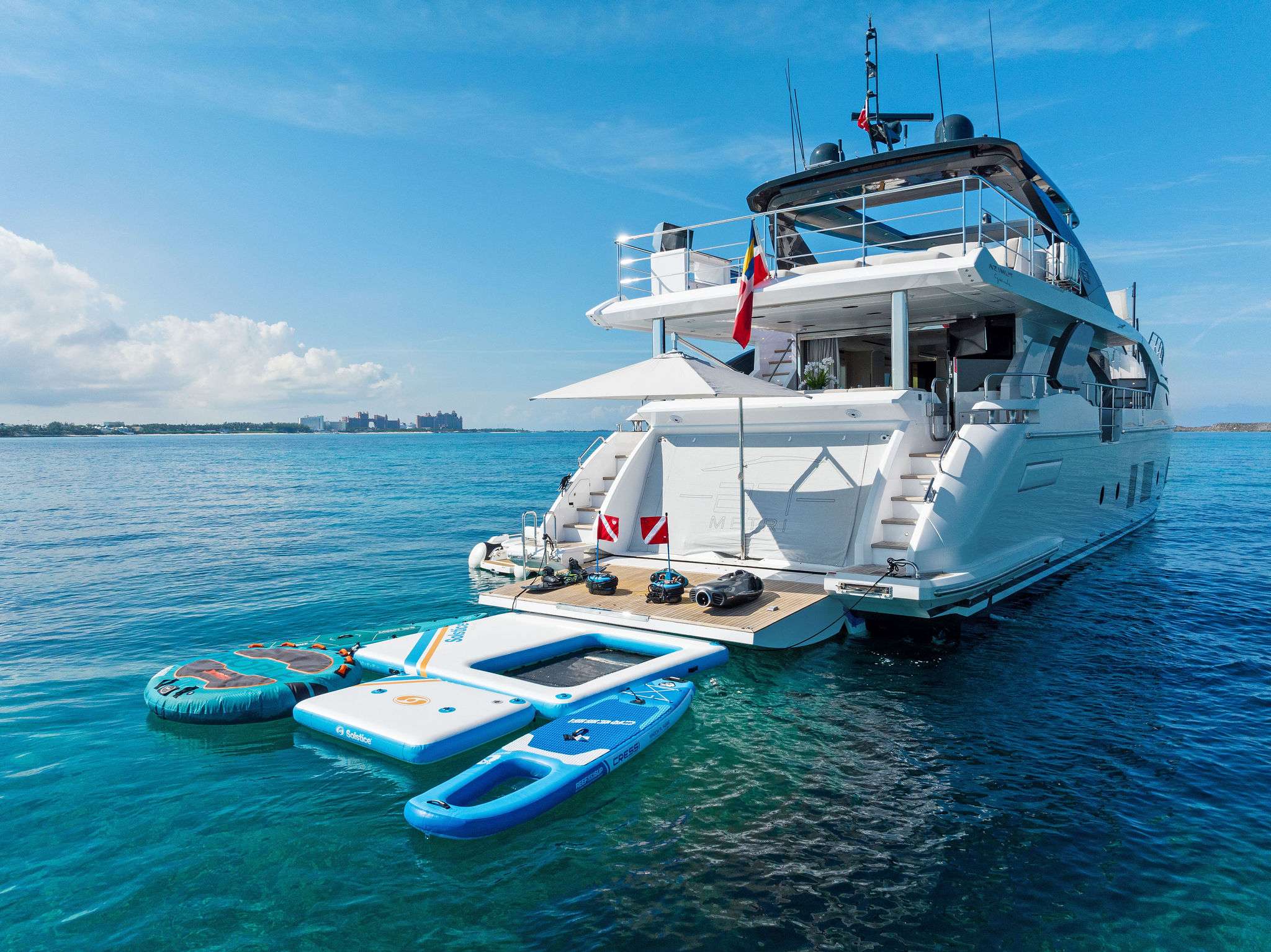 Yacht Photo 2