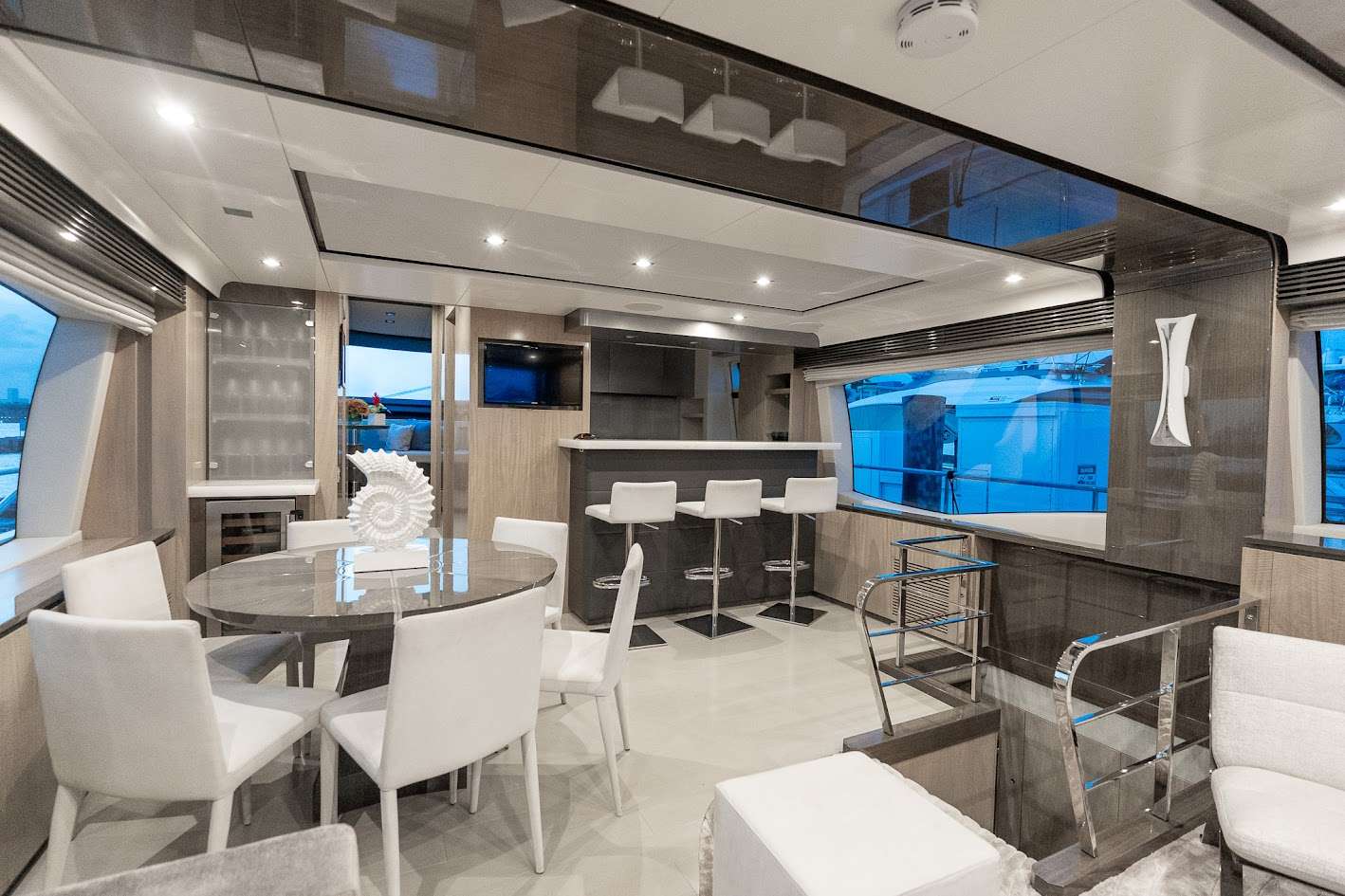 Yacht Photo 3