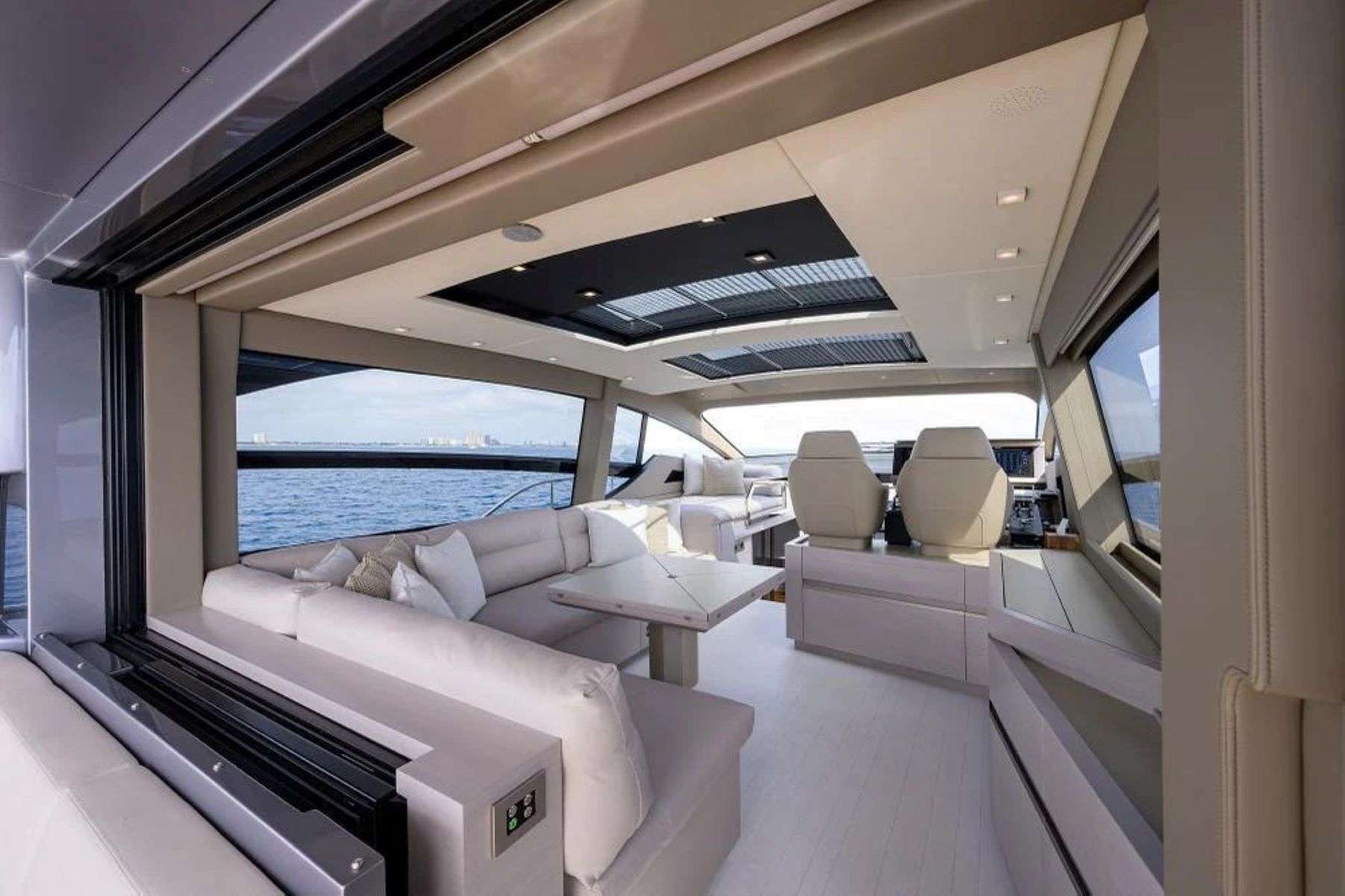 Yacht Photo 2