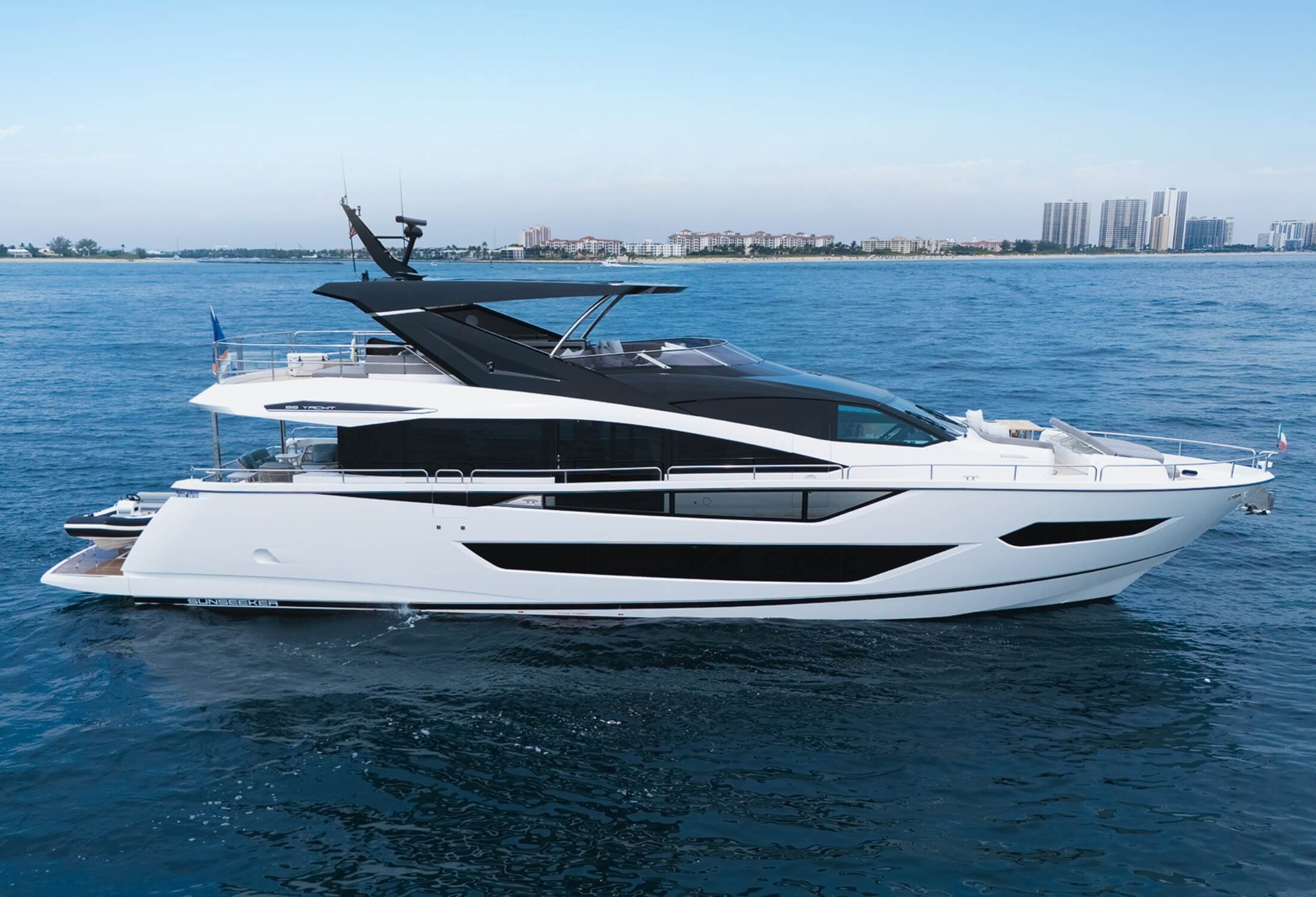Day Charter Image