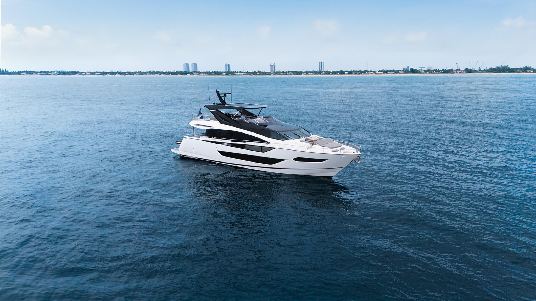 Yacht Photo 44