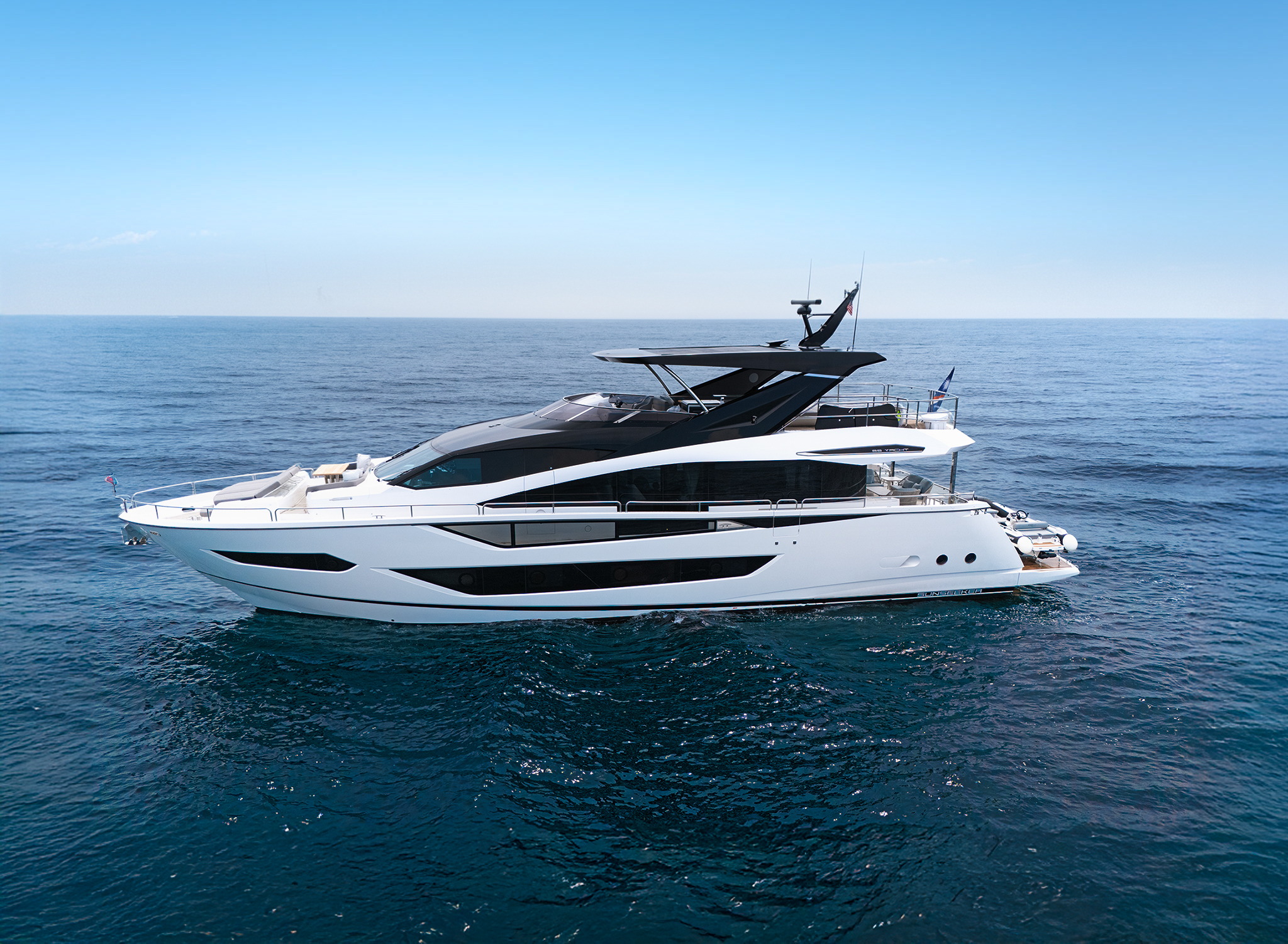 Yacht Photo 13