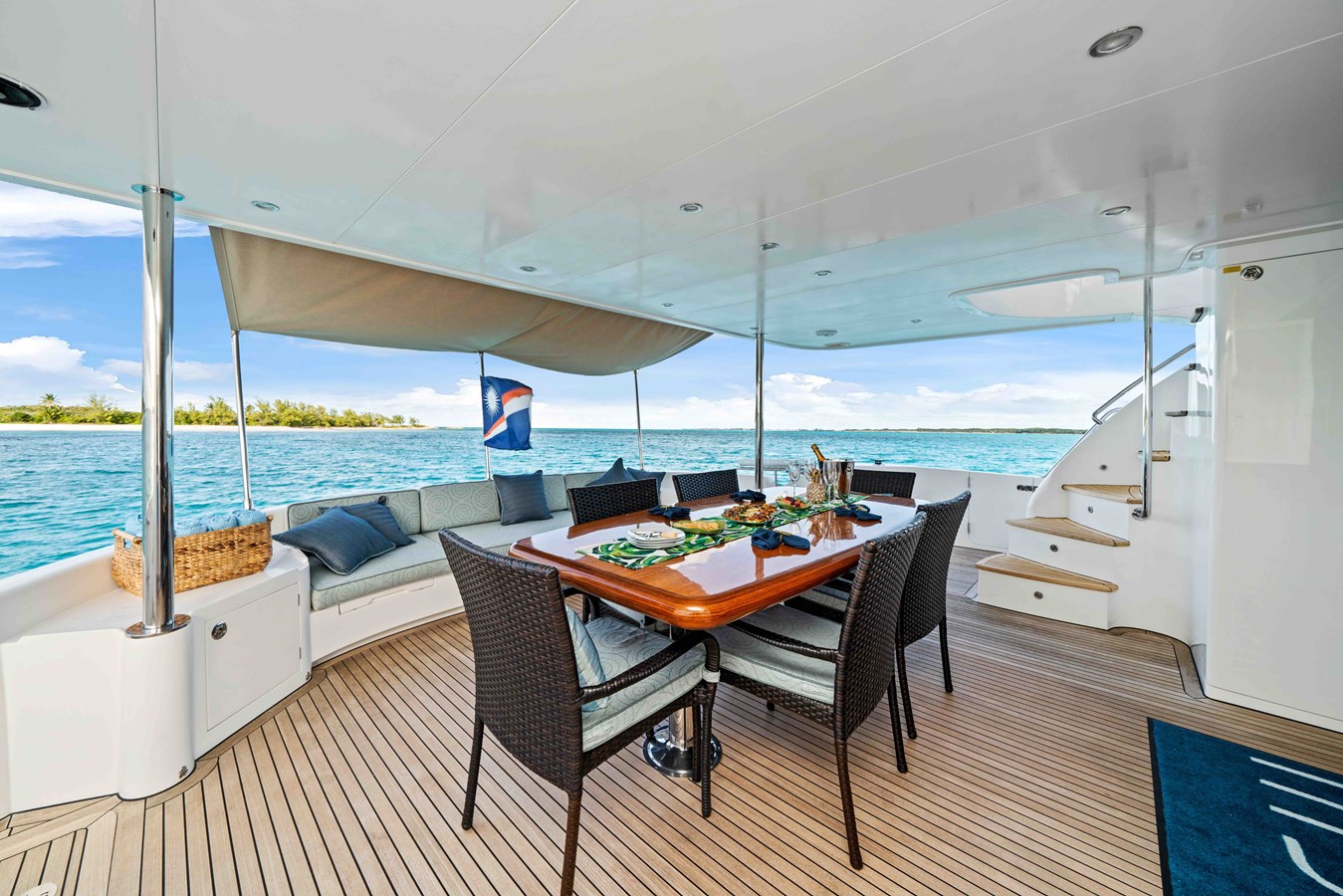 Yacht Photo 2