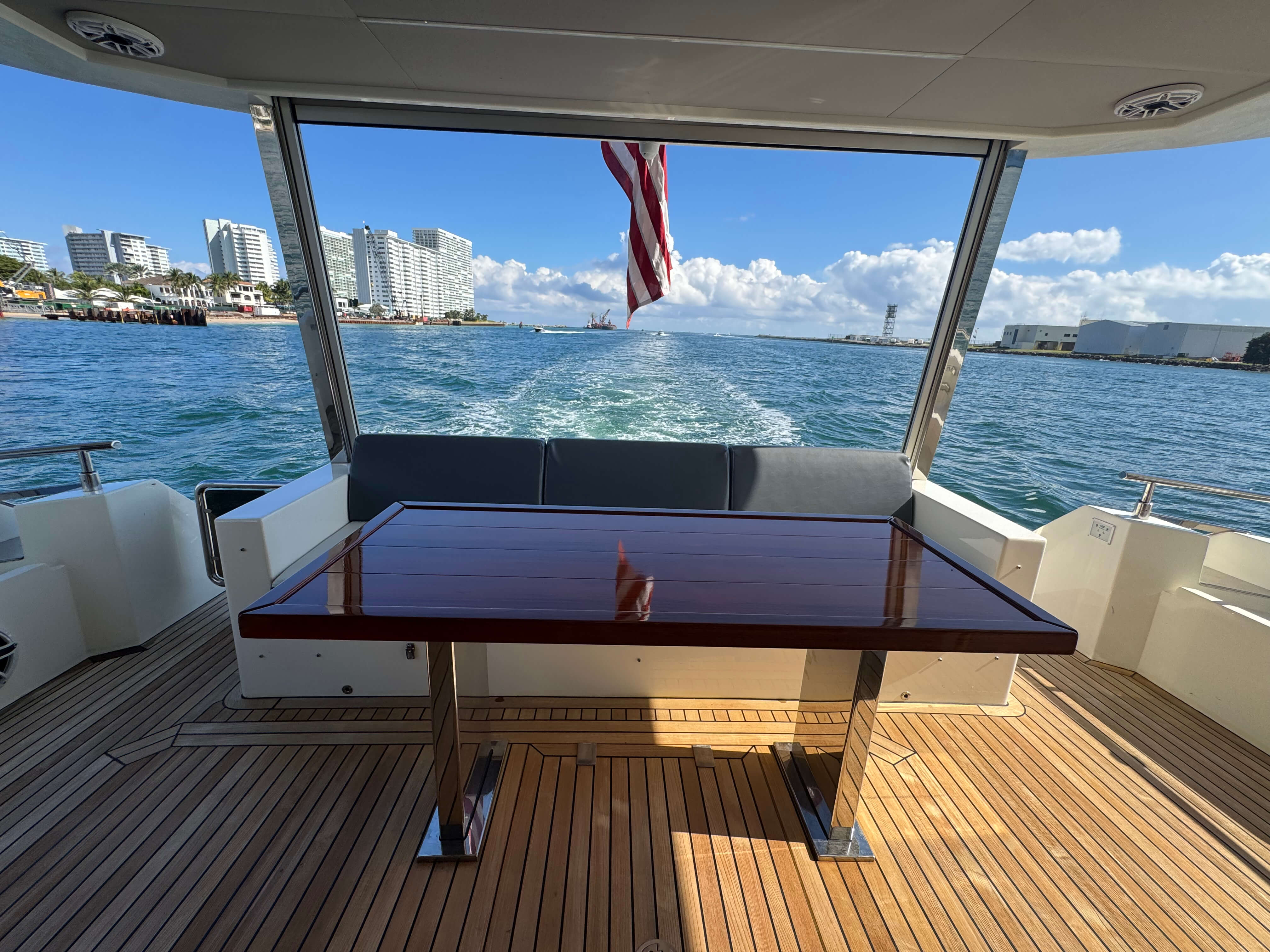 Yacht Photo 65