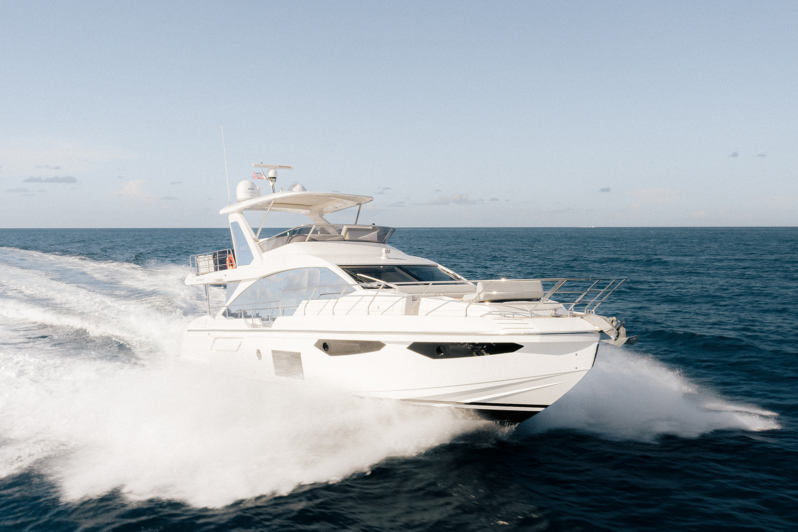 It Ain't Easy yacht photo 2