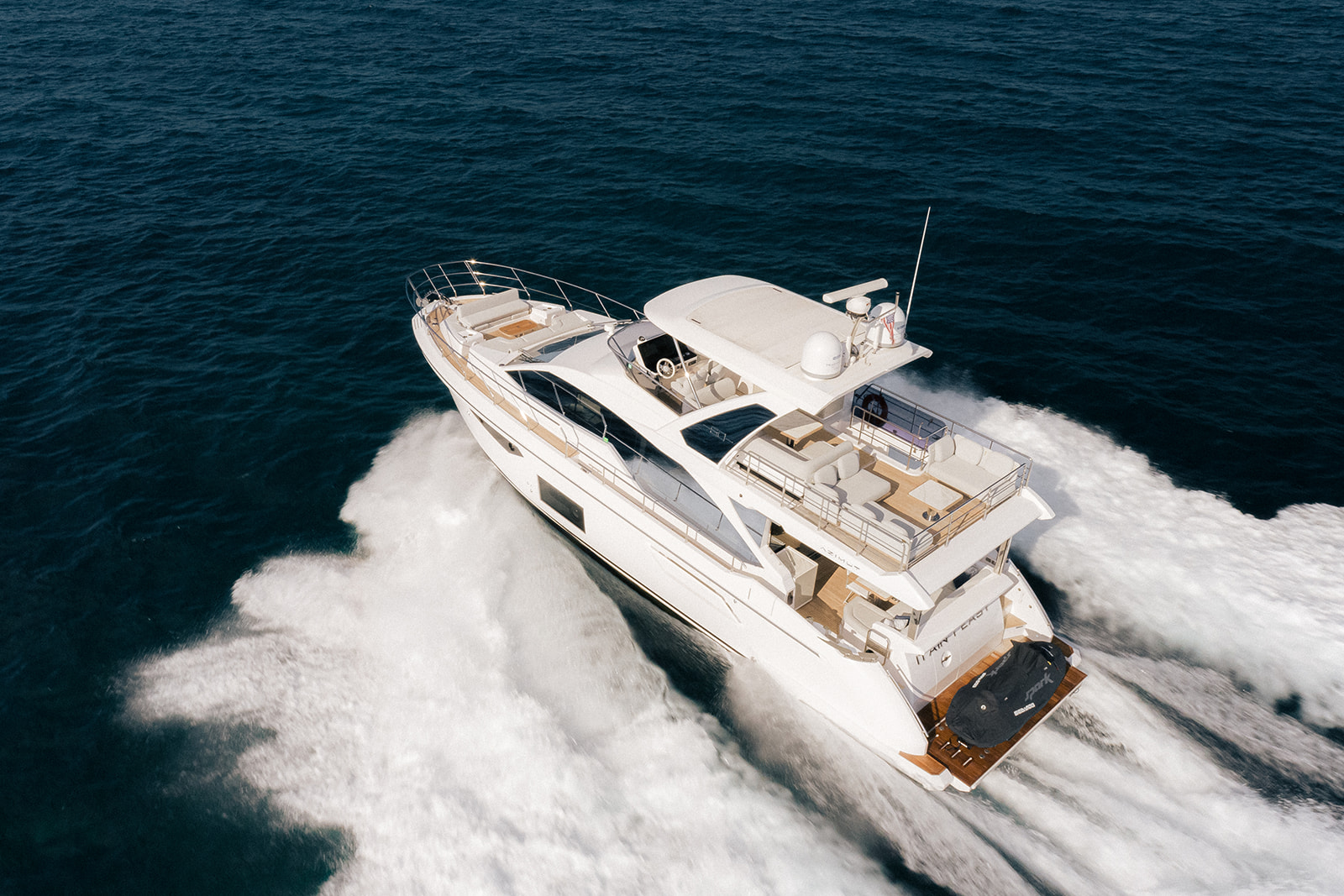 It Ain't Easy yacht photo 3
