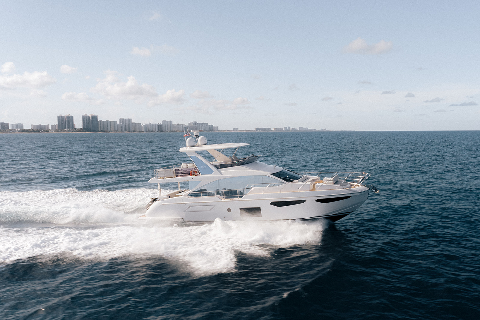 It Ain't Easy yacht photo 36